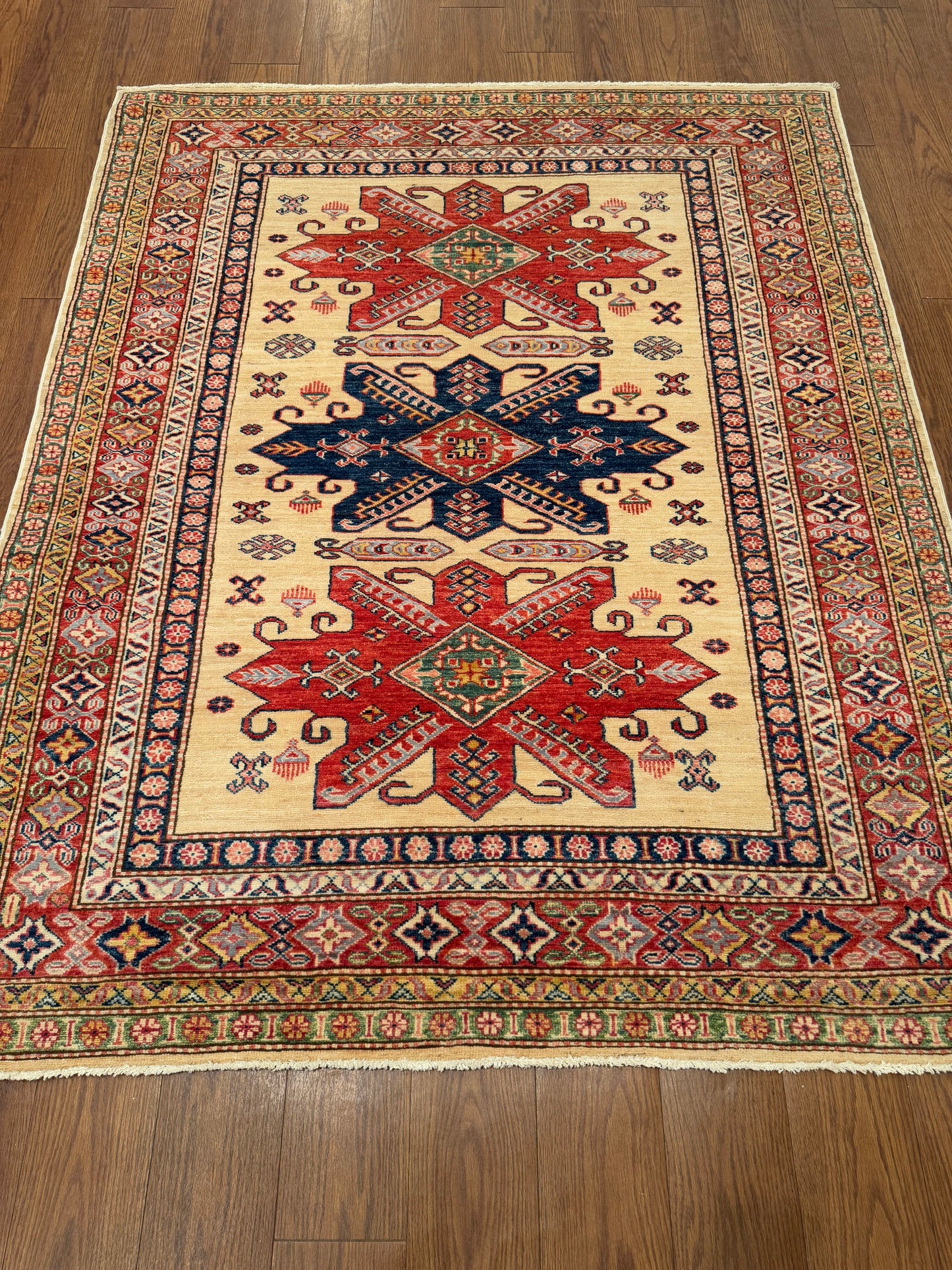 Kazak NJ2062 - 5 x 6.3