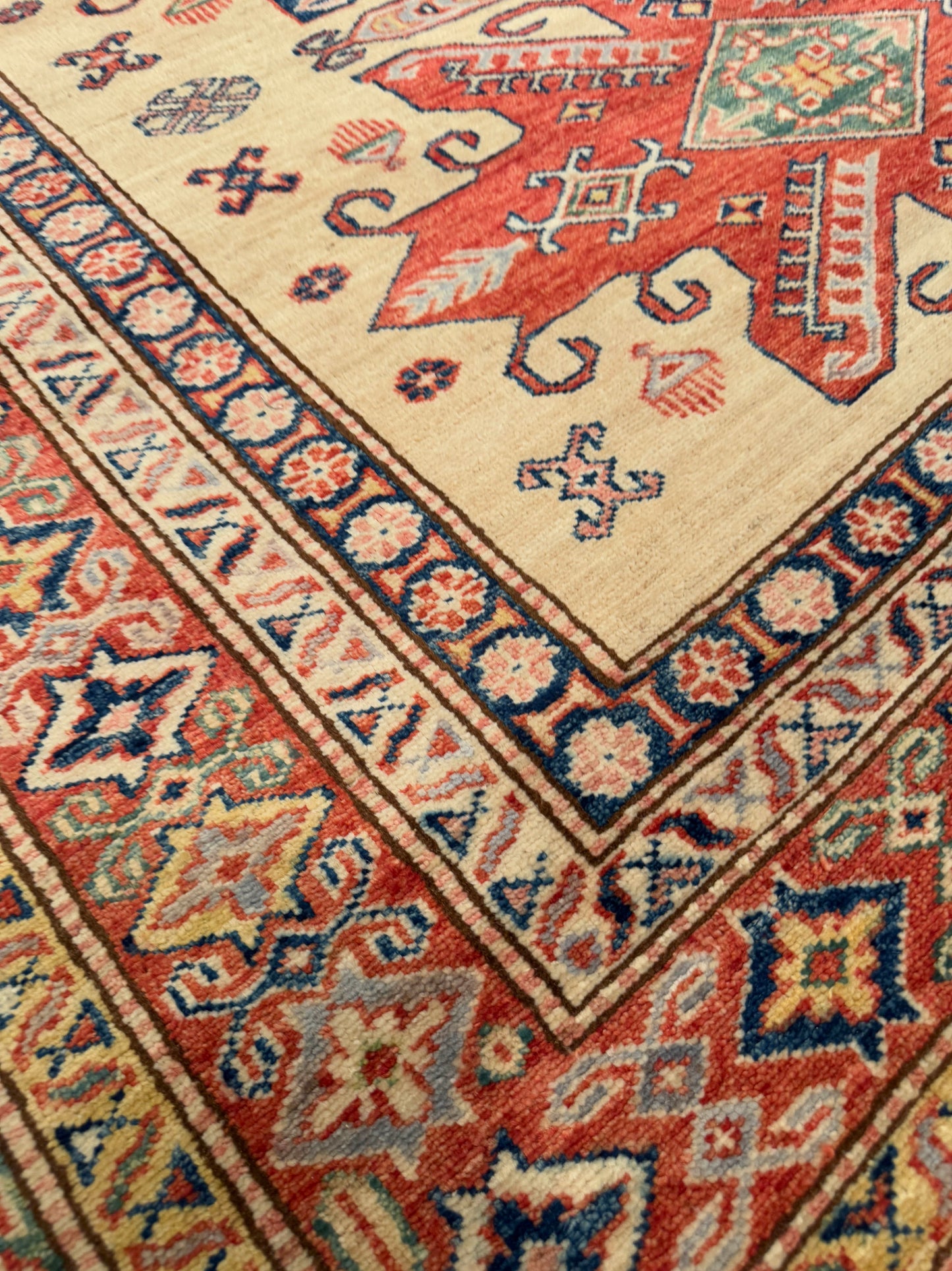 Kazak NJ2062 - 5 x 6.3
