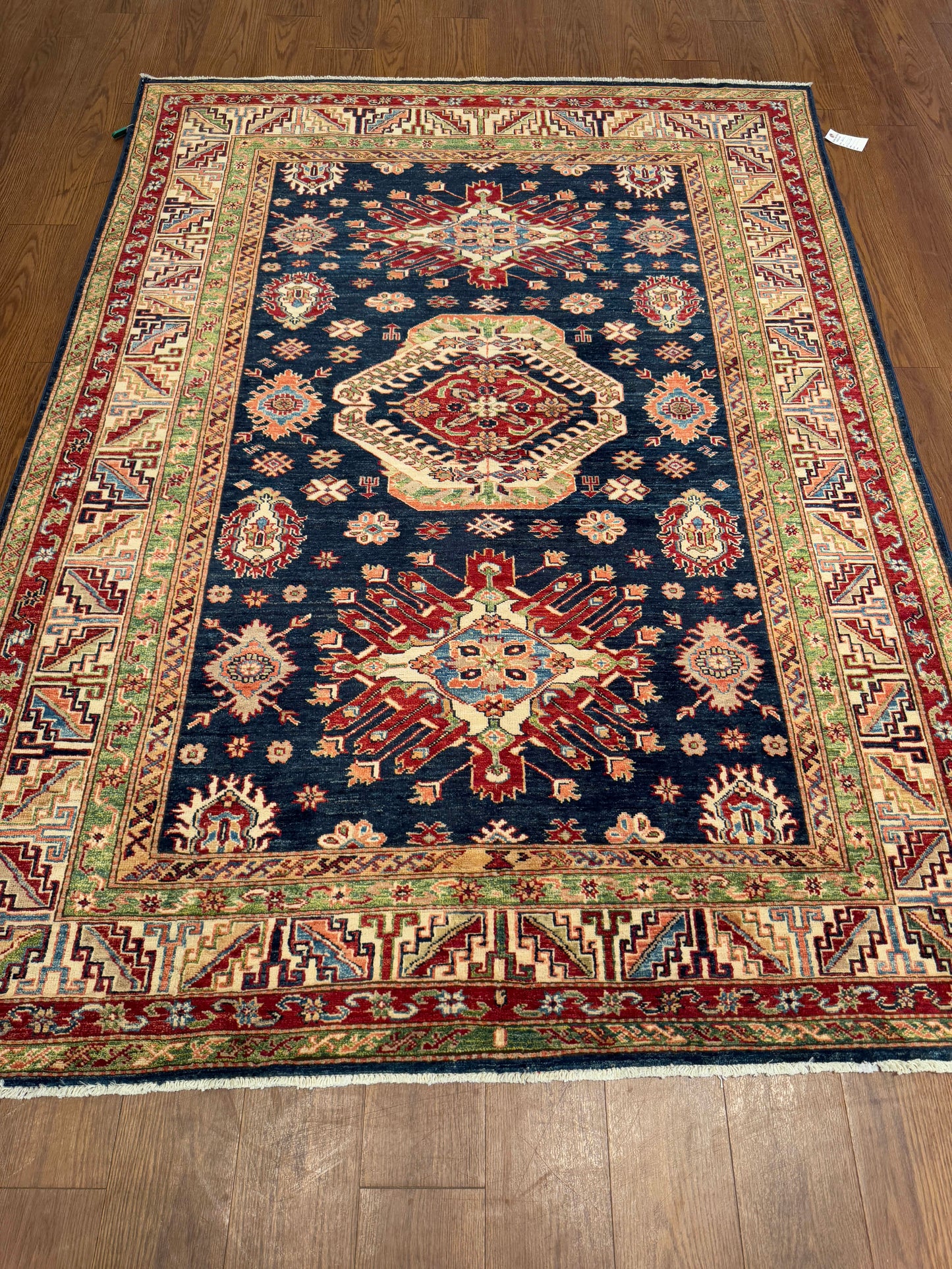 Kazak NJ2064 - 5.6 x 7.6