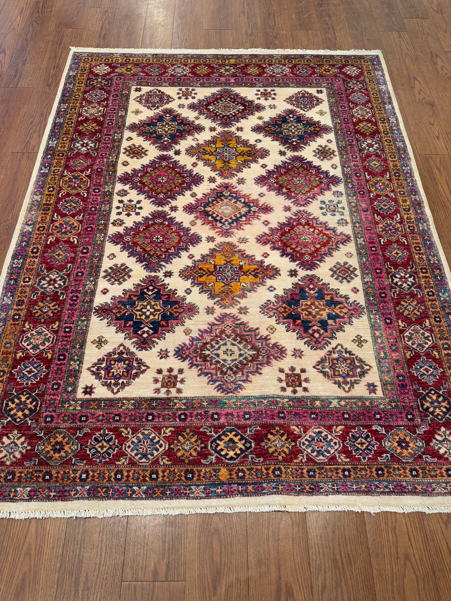 Kazak NJ2069 - 5 x 6.8