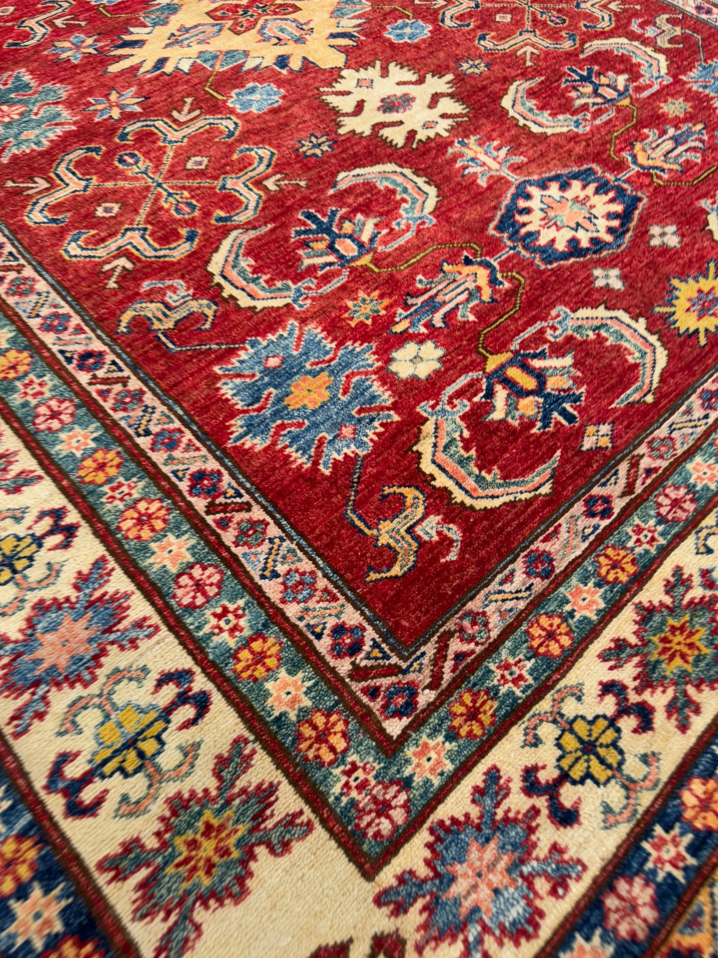 Kazak NJ2104 - 4.11 x 6.3