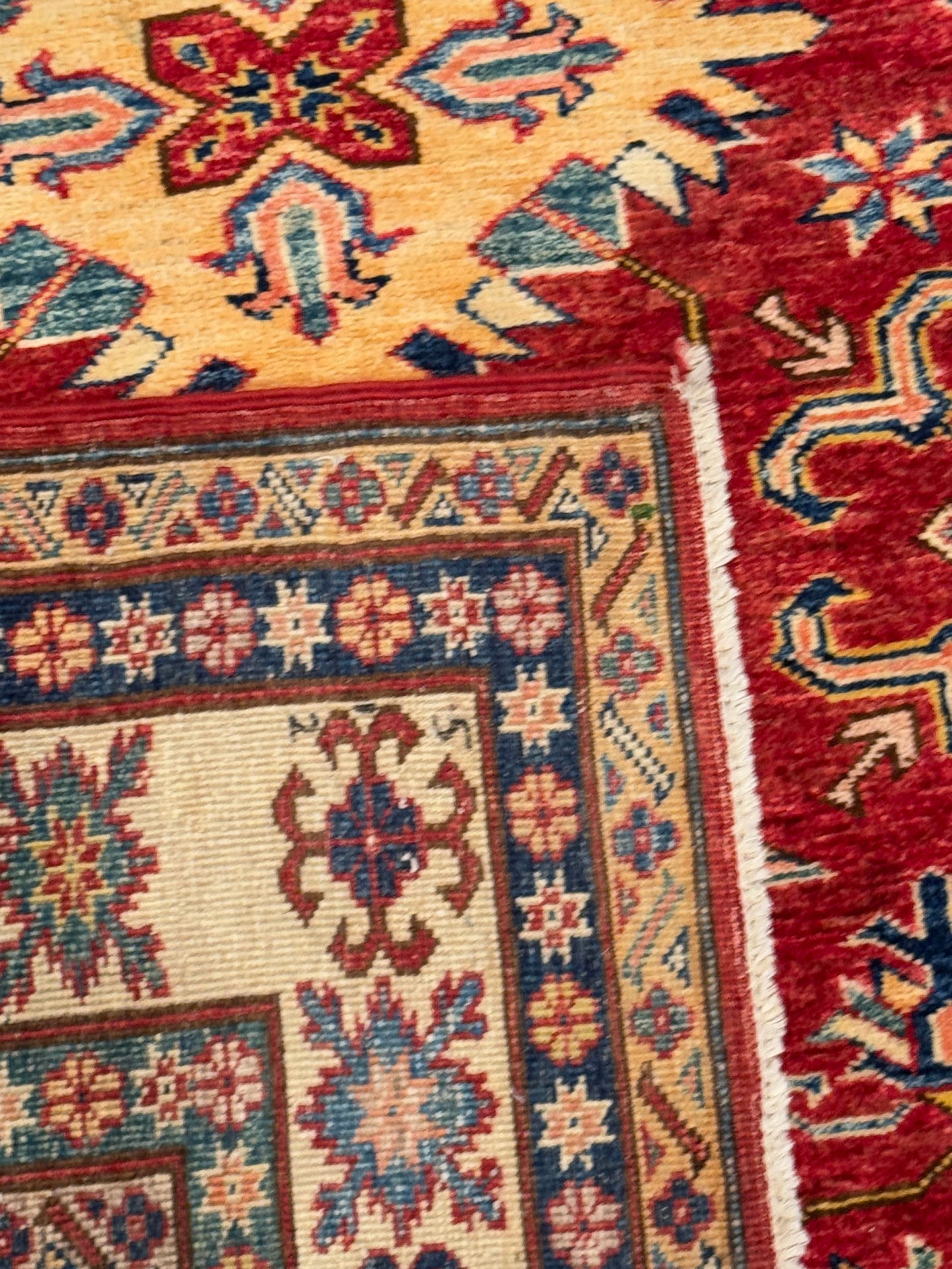 Kazak NJ2104 - 4.11 x 6.3