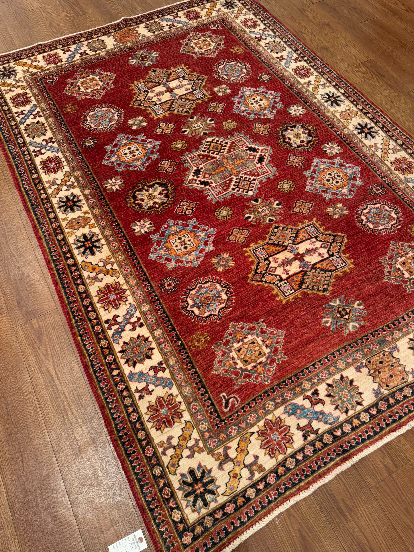 Kazak NJ2127 - 5.7 x 8.2