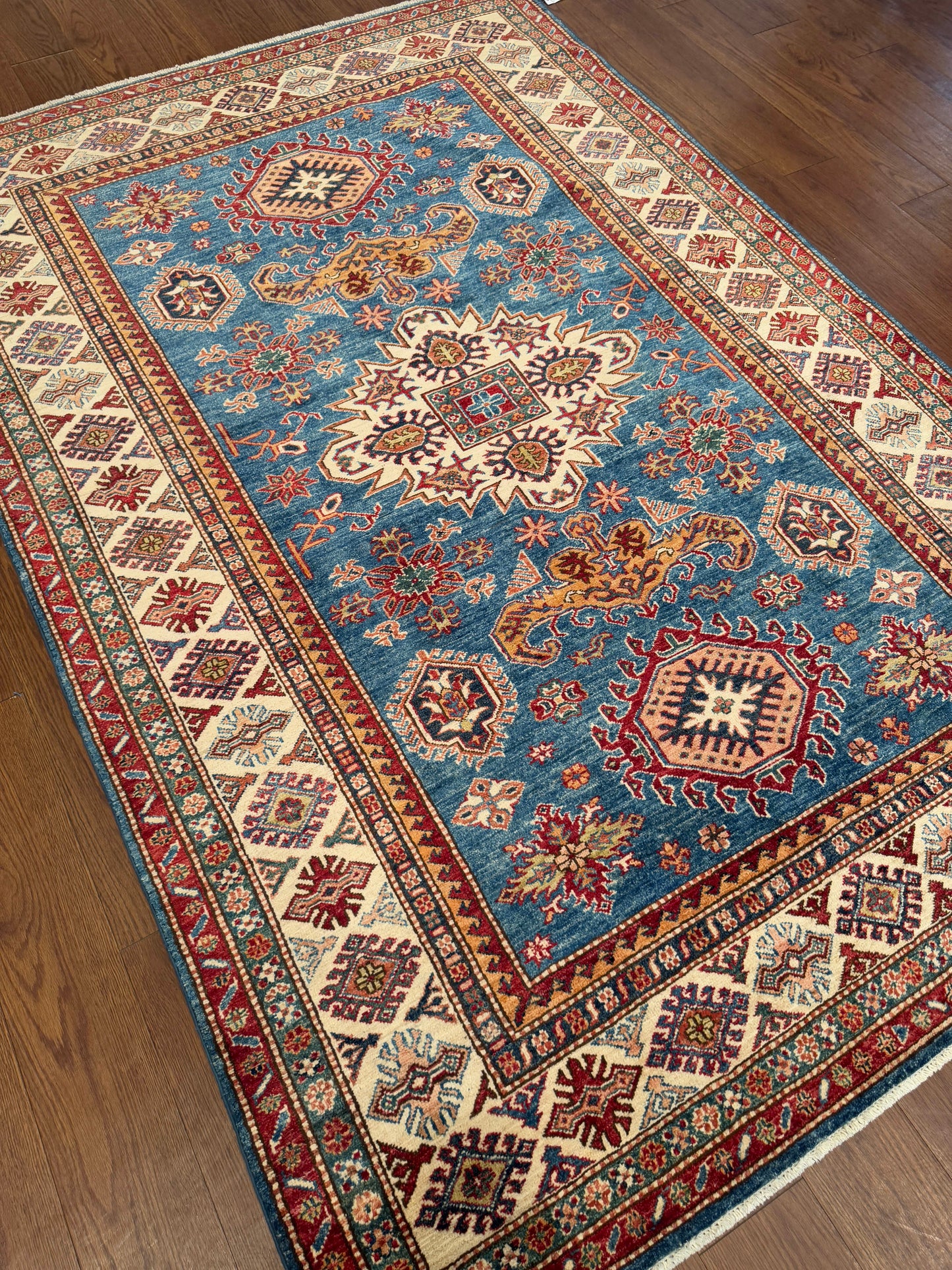 Kazak NJ2137 - 5.6 x 8.3