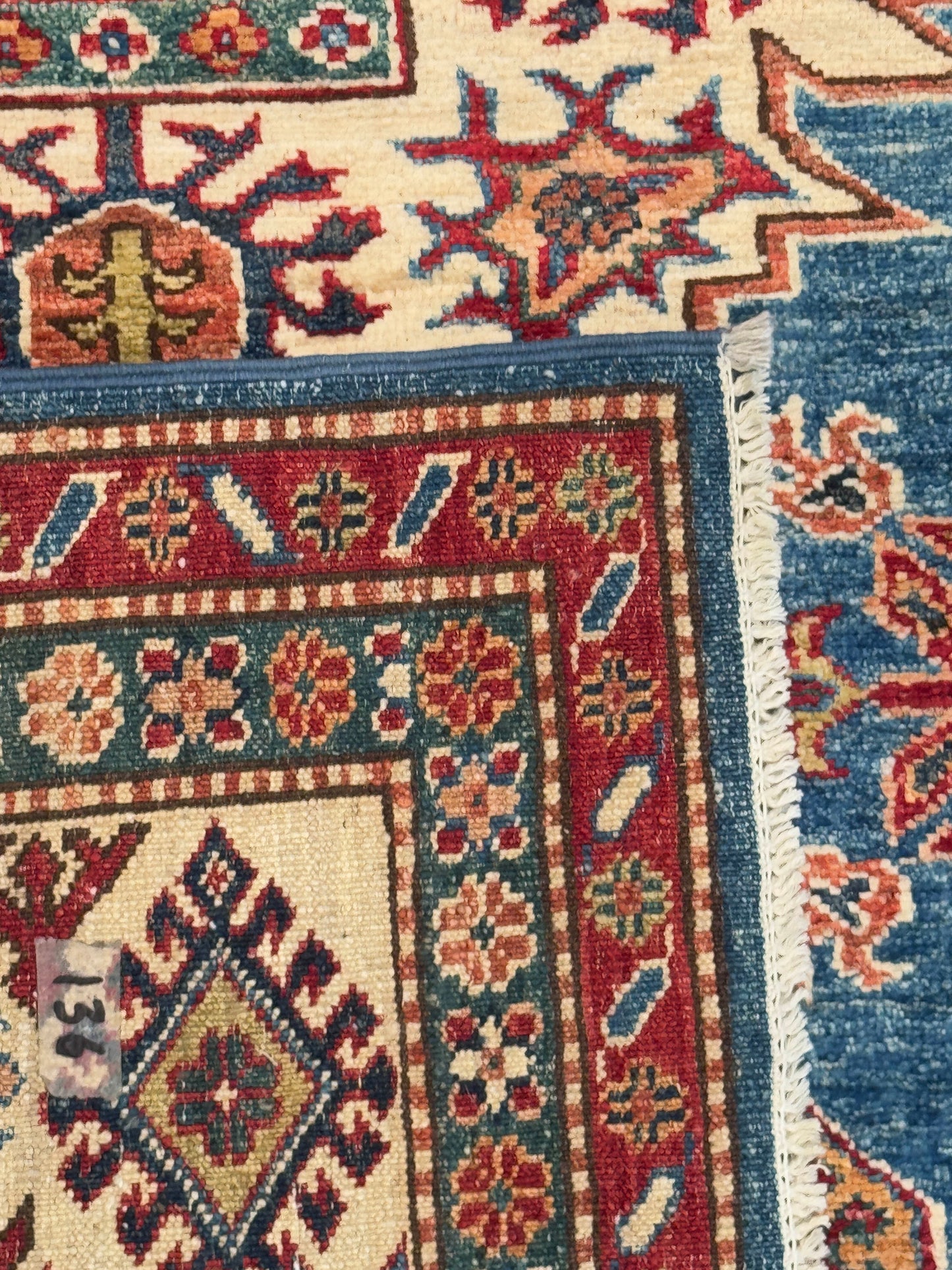 Kazak NJ2137 - 5.6 x 8.3