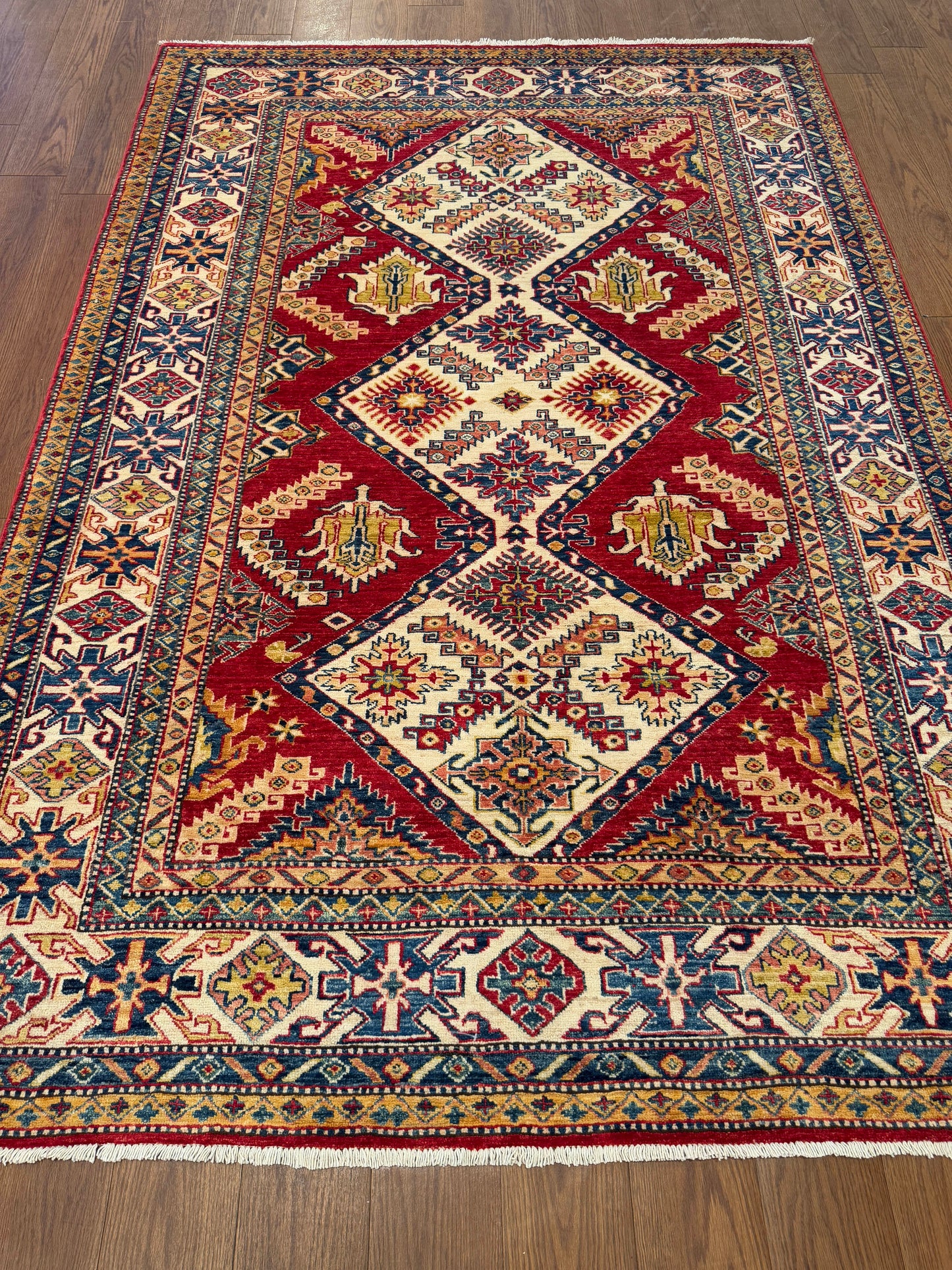 Tribal NJ2146 - 5.7 x 8.3