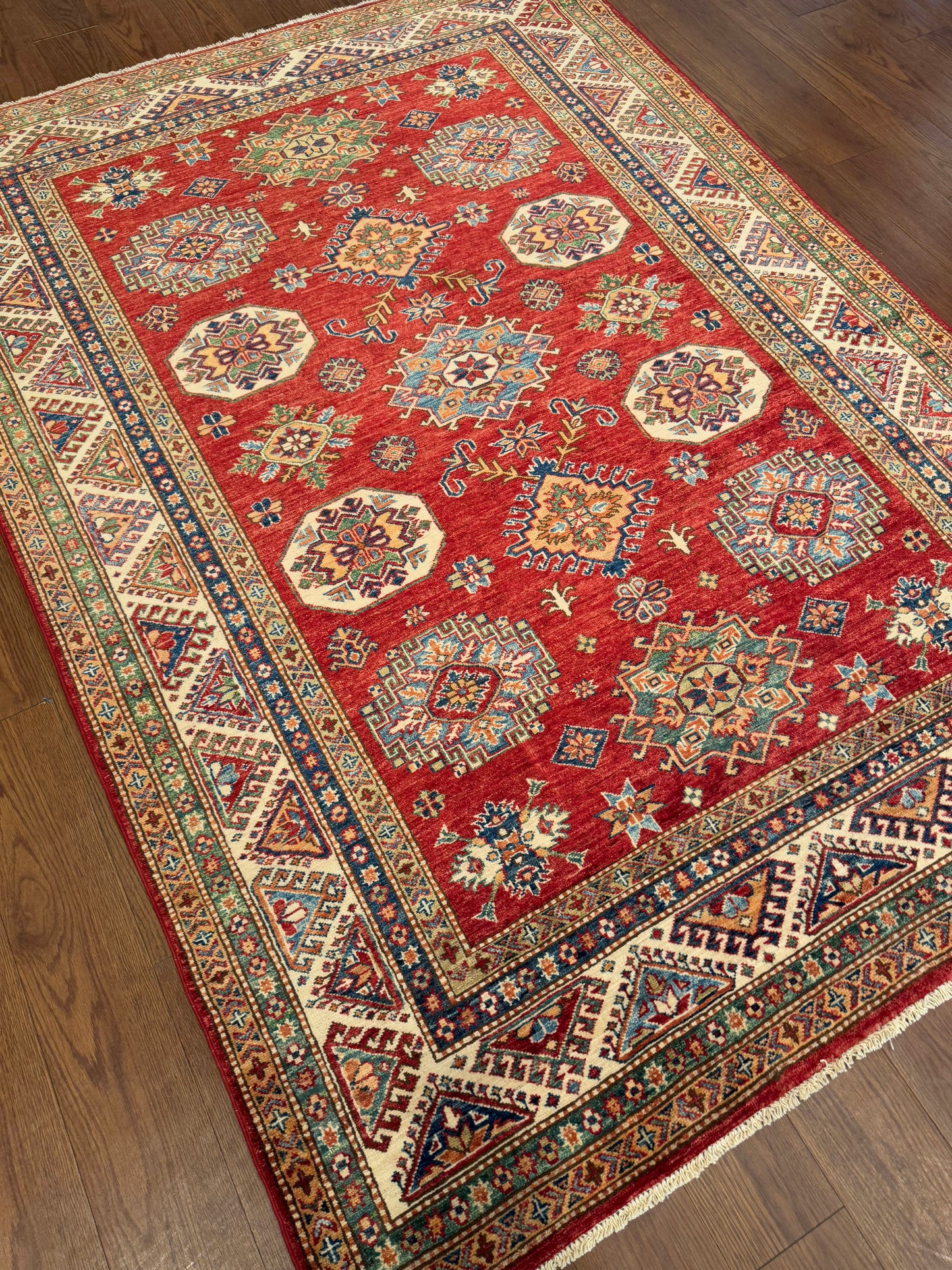Kazak NJ2151 - 5.7 x 7.10