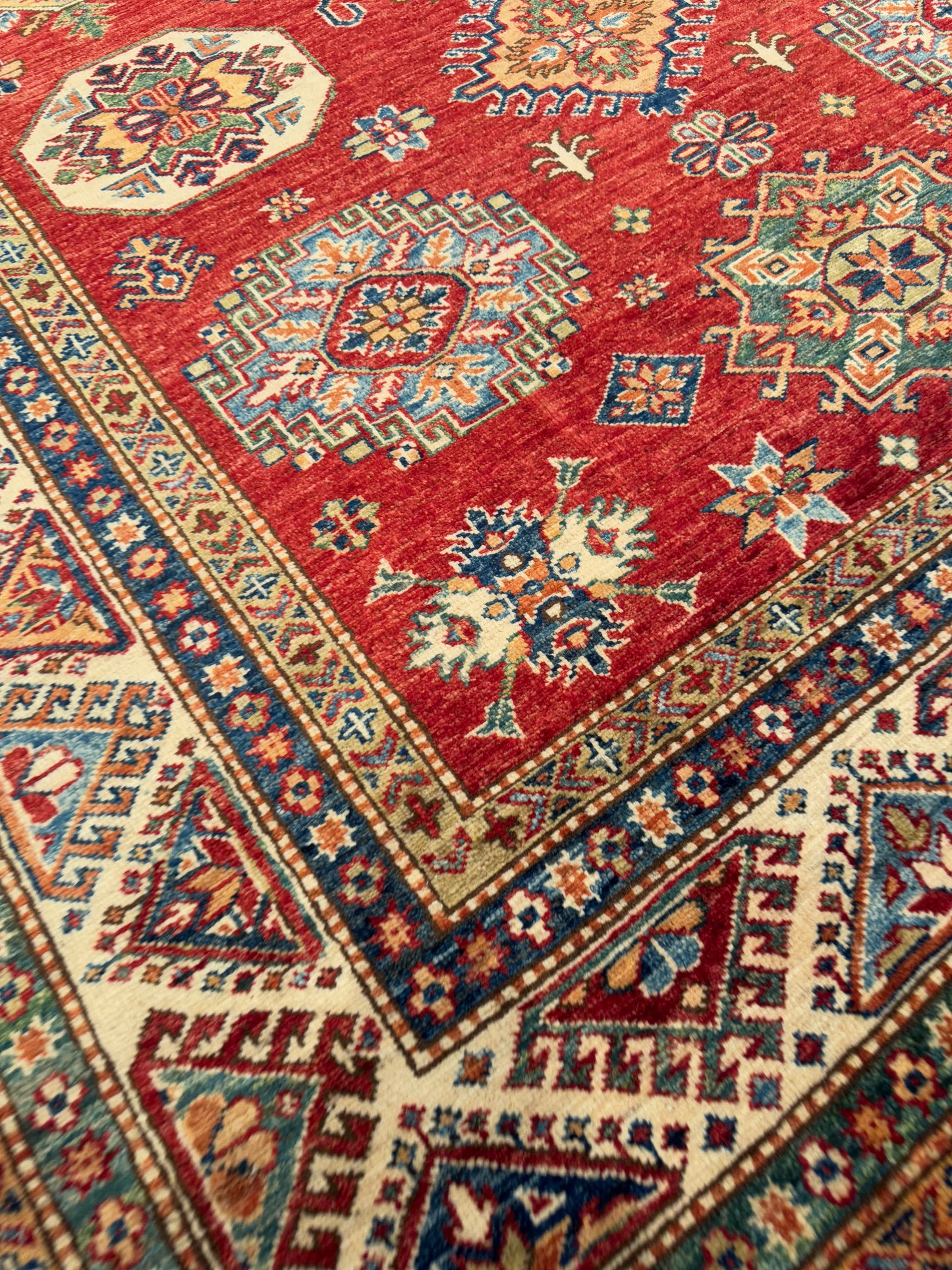 Kazak NJ2151 - 5.7 x 7.10