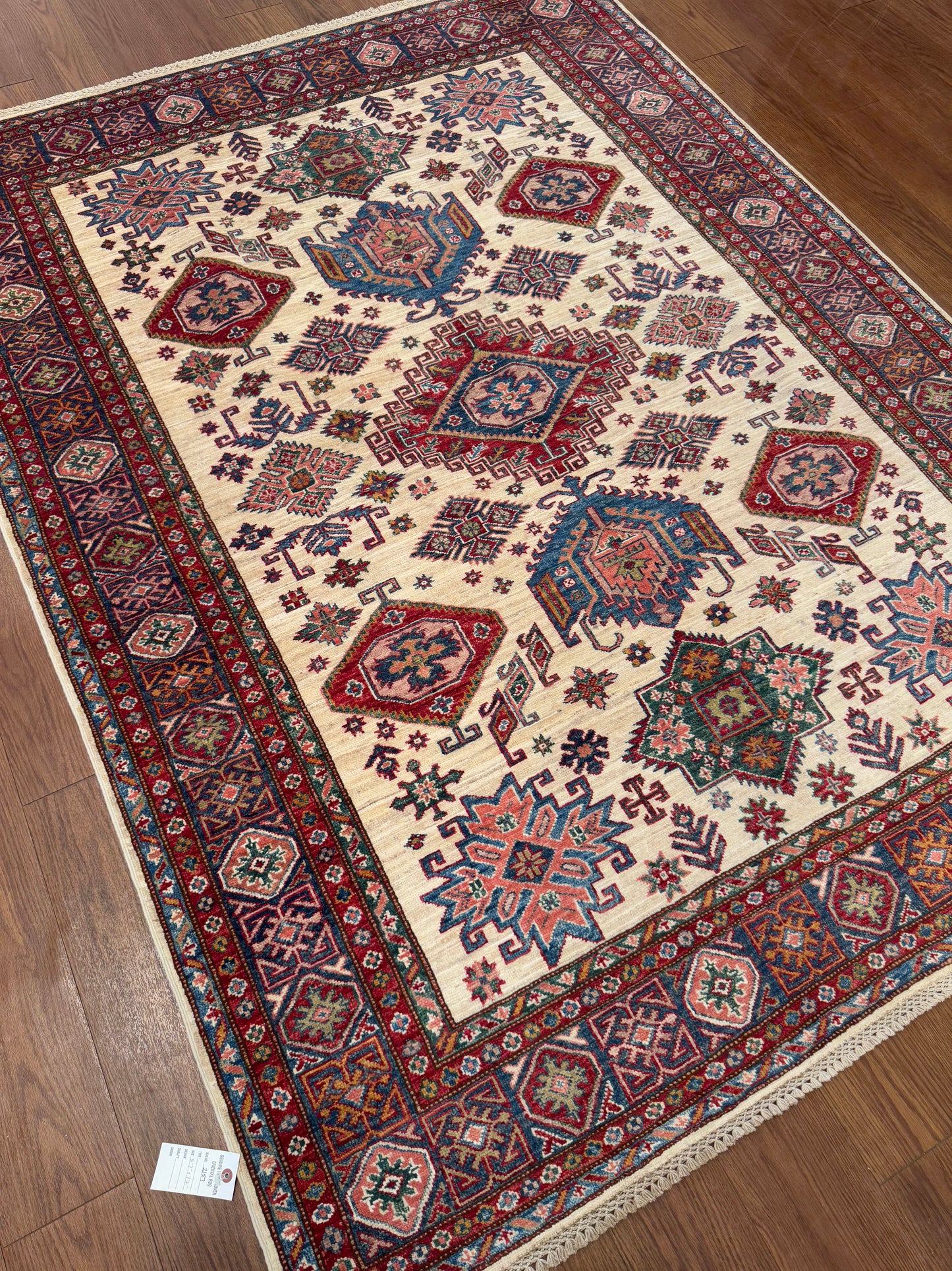 Kazak NJ2157 - 5.7 x 7.6