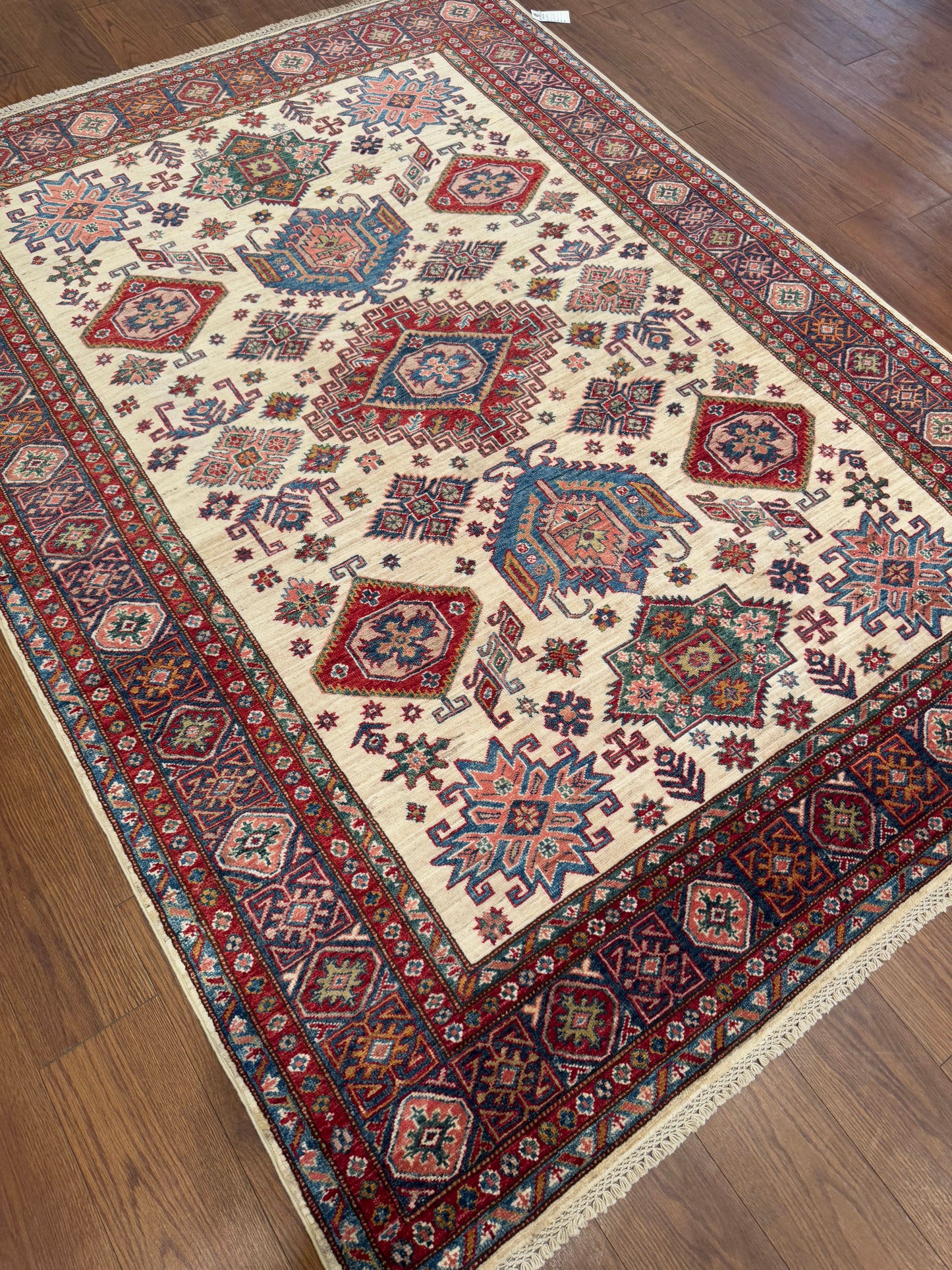 Kazak NJ2157 - 5.7 x 7.6