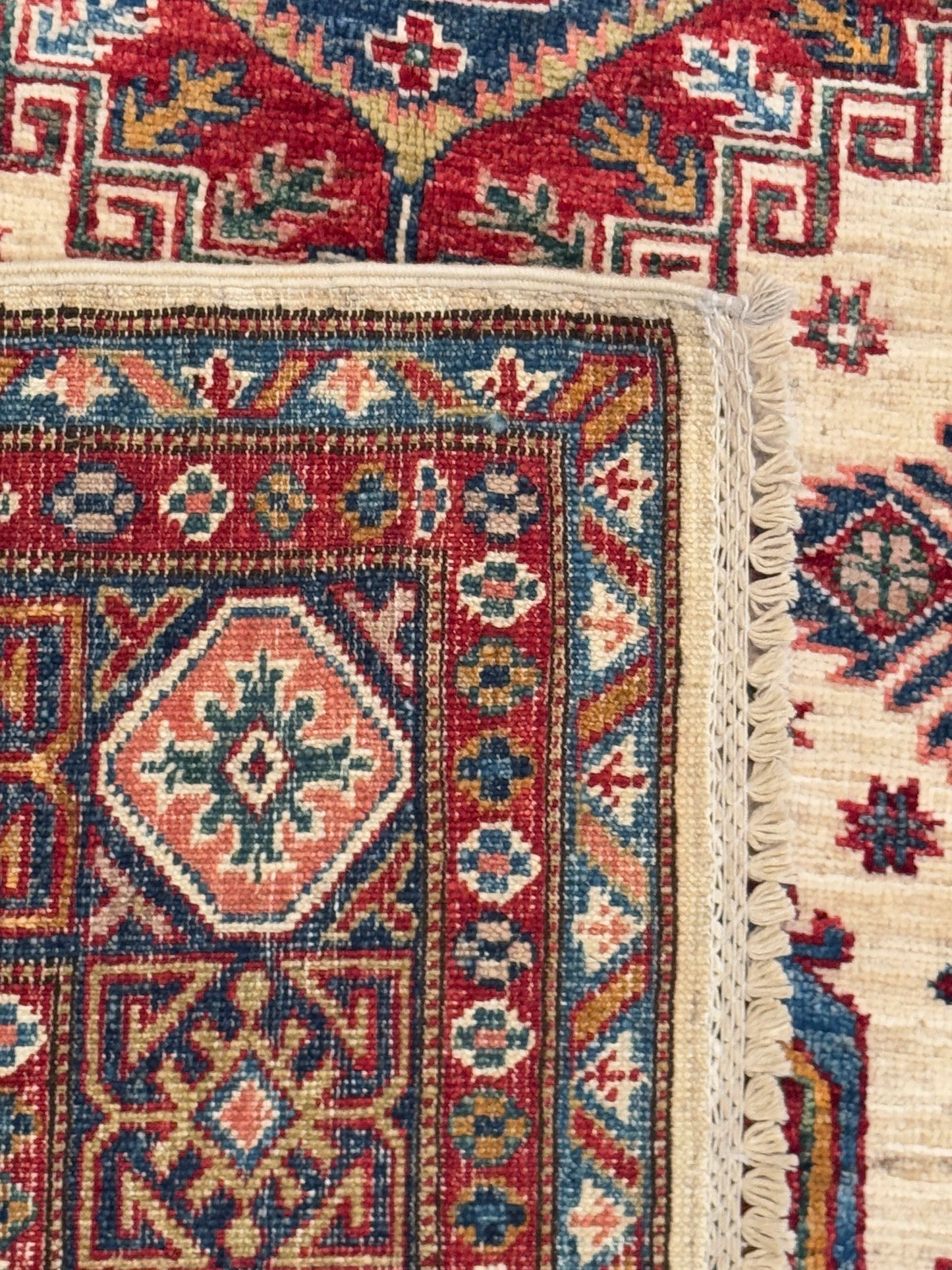 Kazak NJ2157 - 5.7 x 7.6