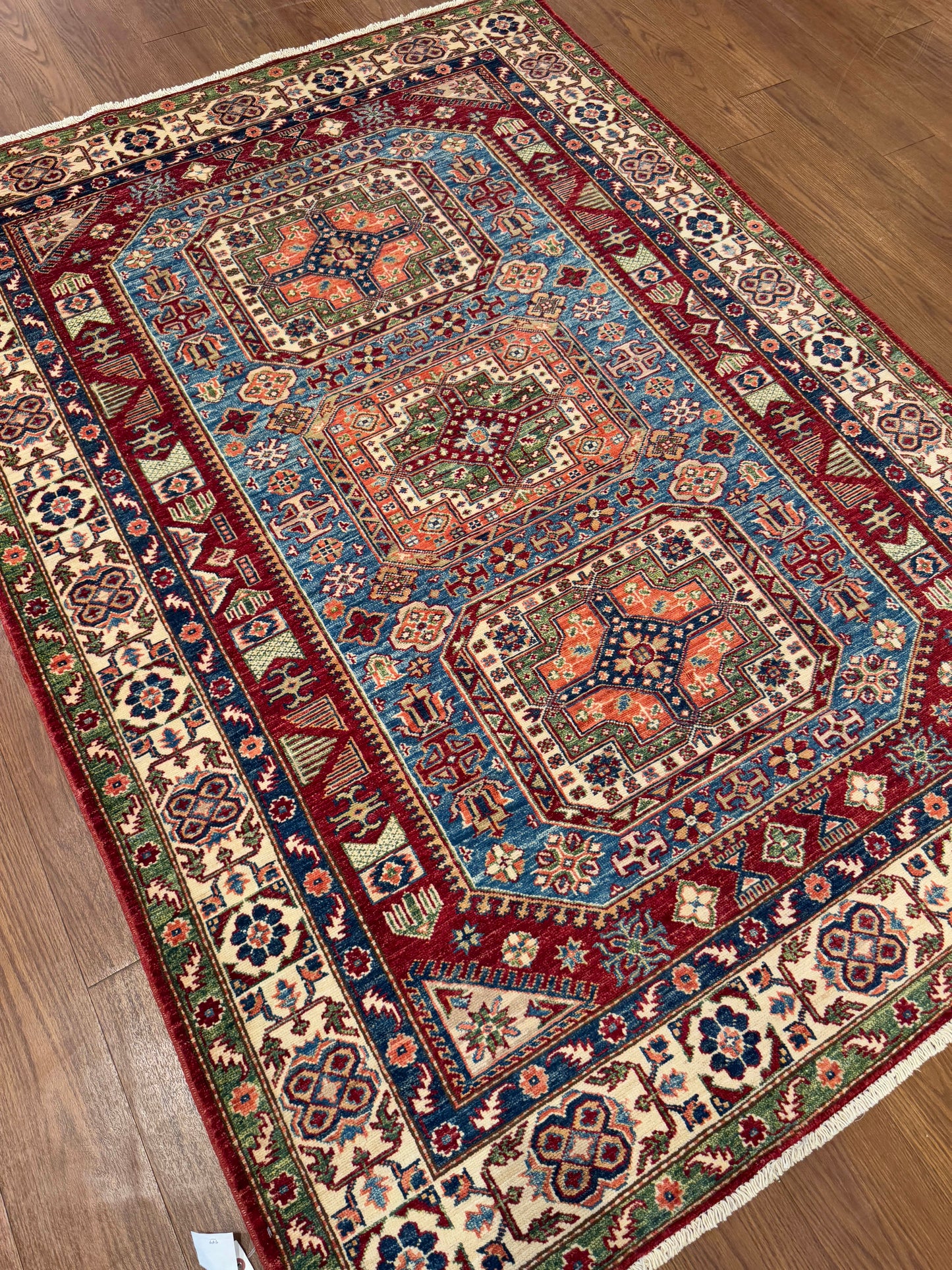 Tribal NJ2172 - 5.2 x 7.3