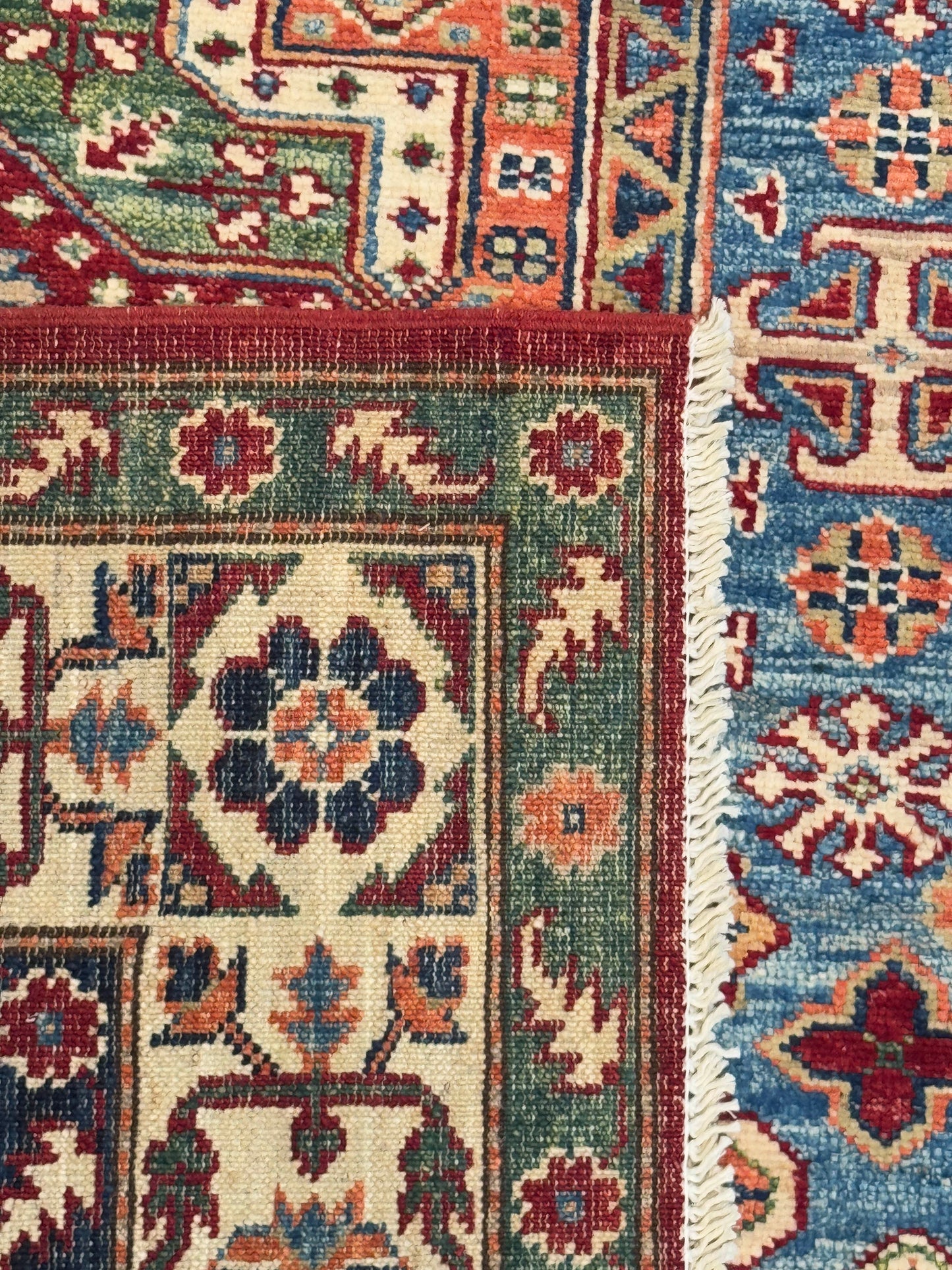 Tribal NJ2172 - 5.2 x 7.3
