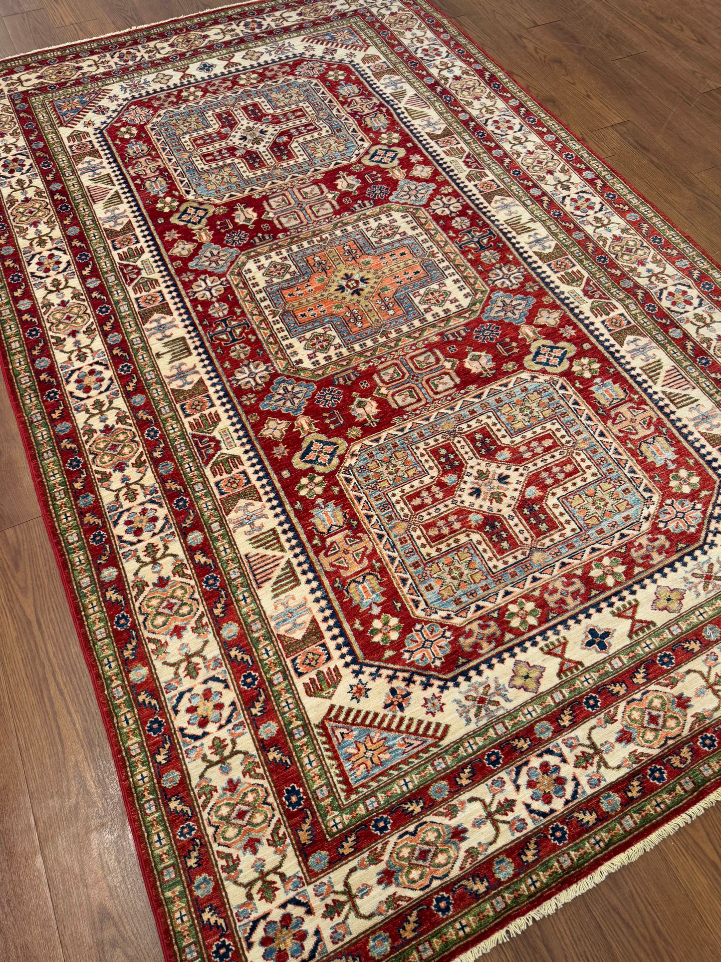 Kazak NJ2179 - 5.10 x 9.5