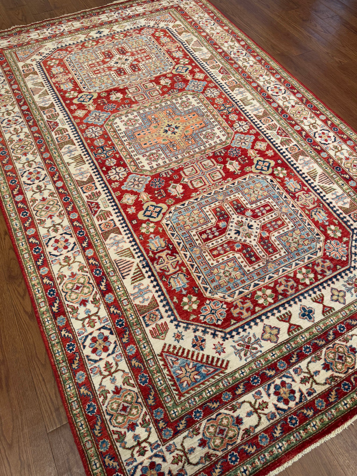 Kazak NJ2179 - 5.10 x 9.5
