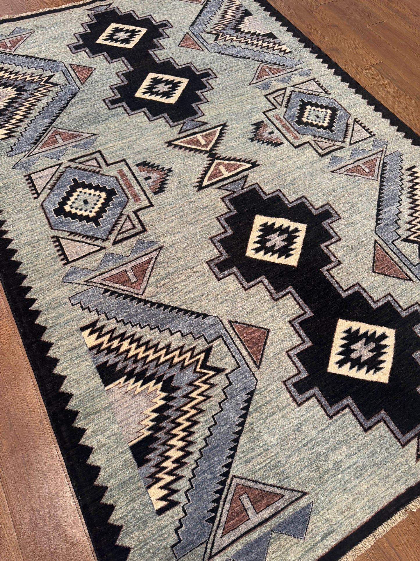 Tribal NJ2387 - 6.2 x 9.2