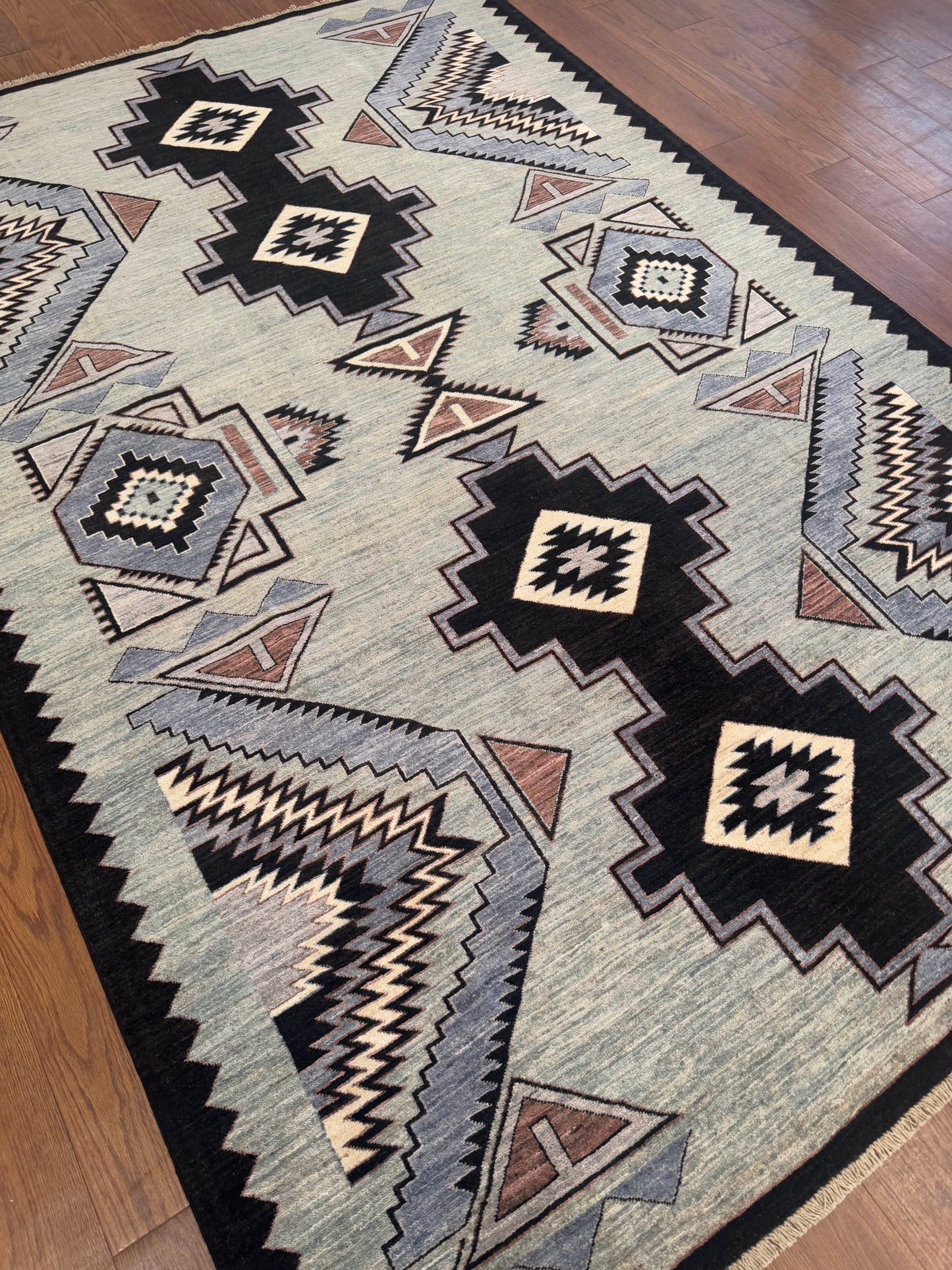 Tribal NJ2387 - 6.2 x 9.2