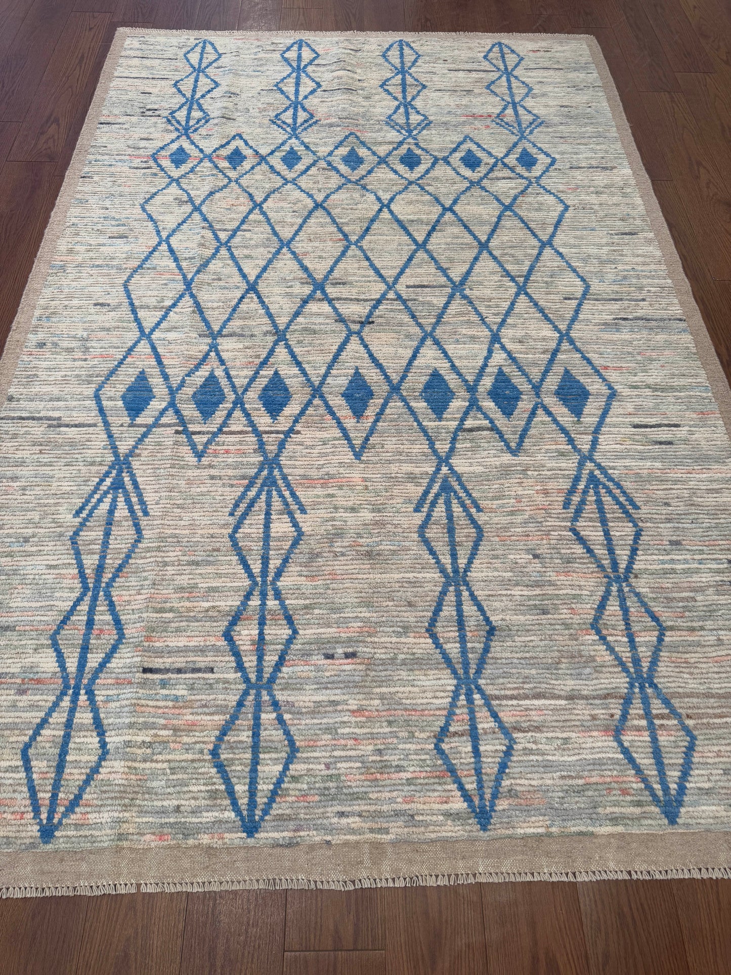 Moroccan NJ2392 - 5.8 x 8.8