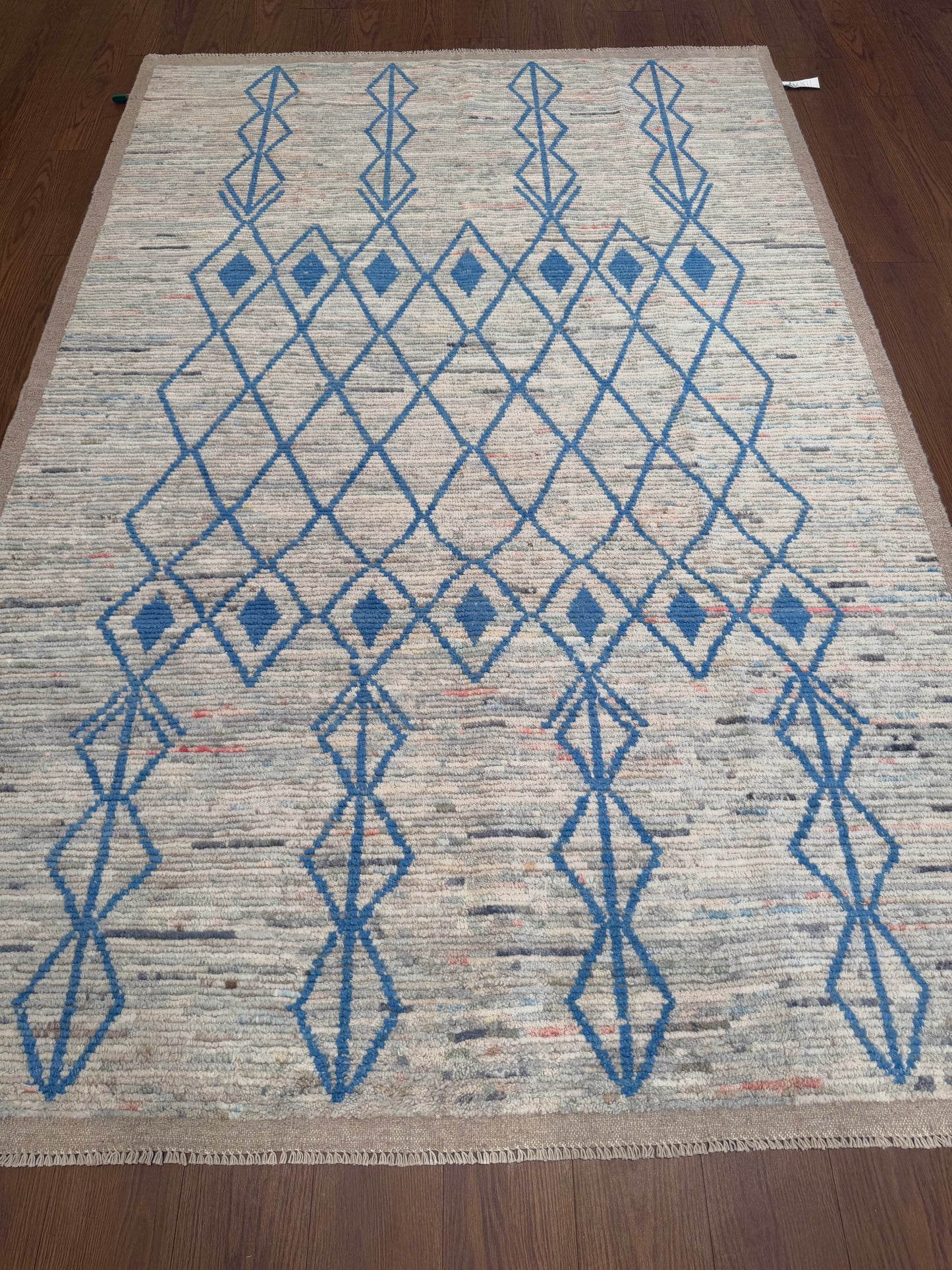Moroccan NJ2392 - 5.8 x 8.8