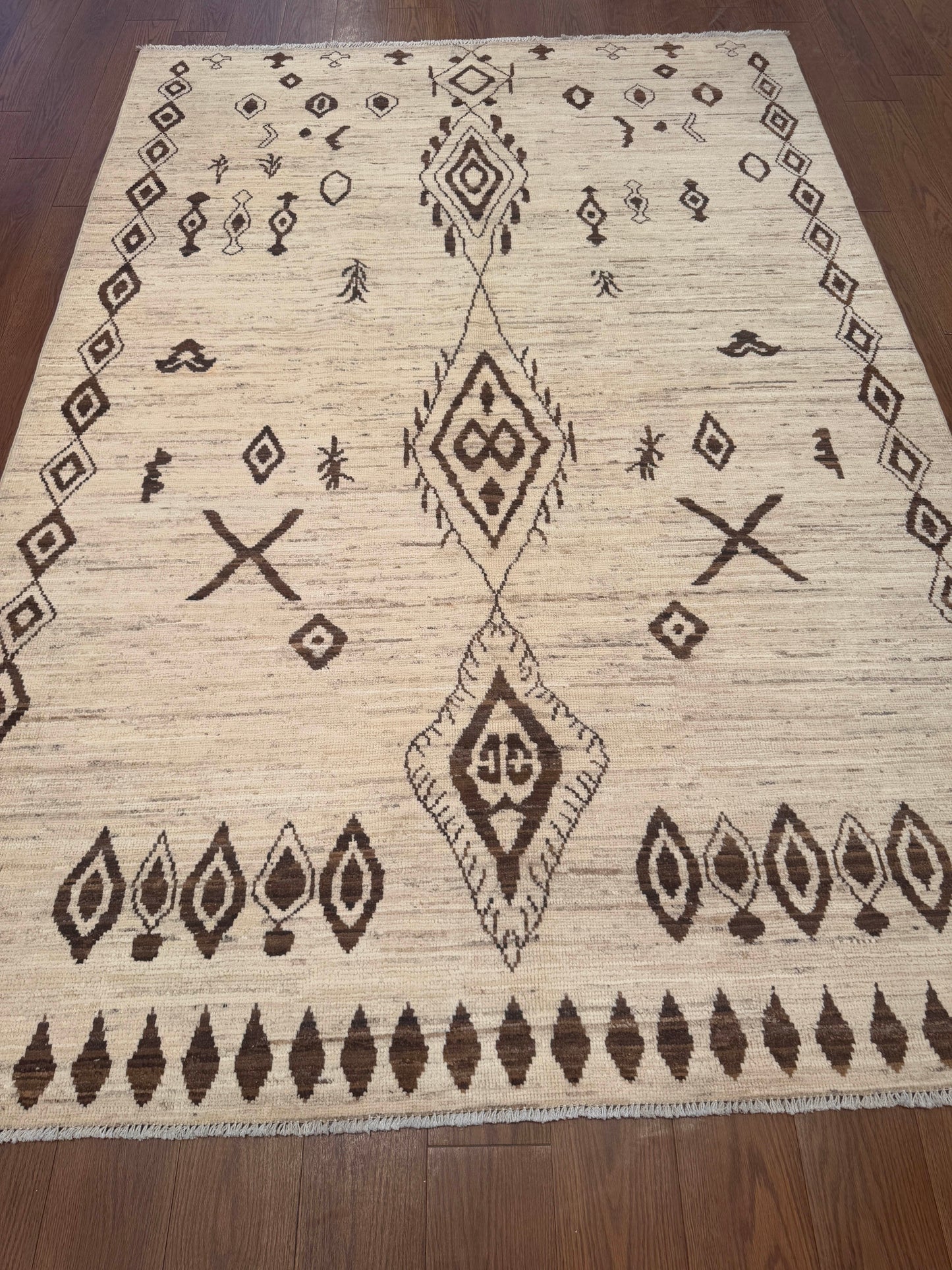 Moroccan NJ2408 - 6 x 8.9