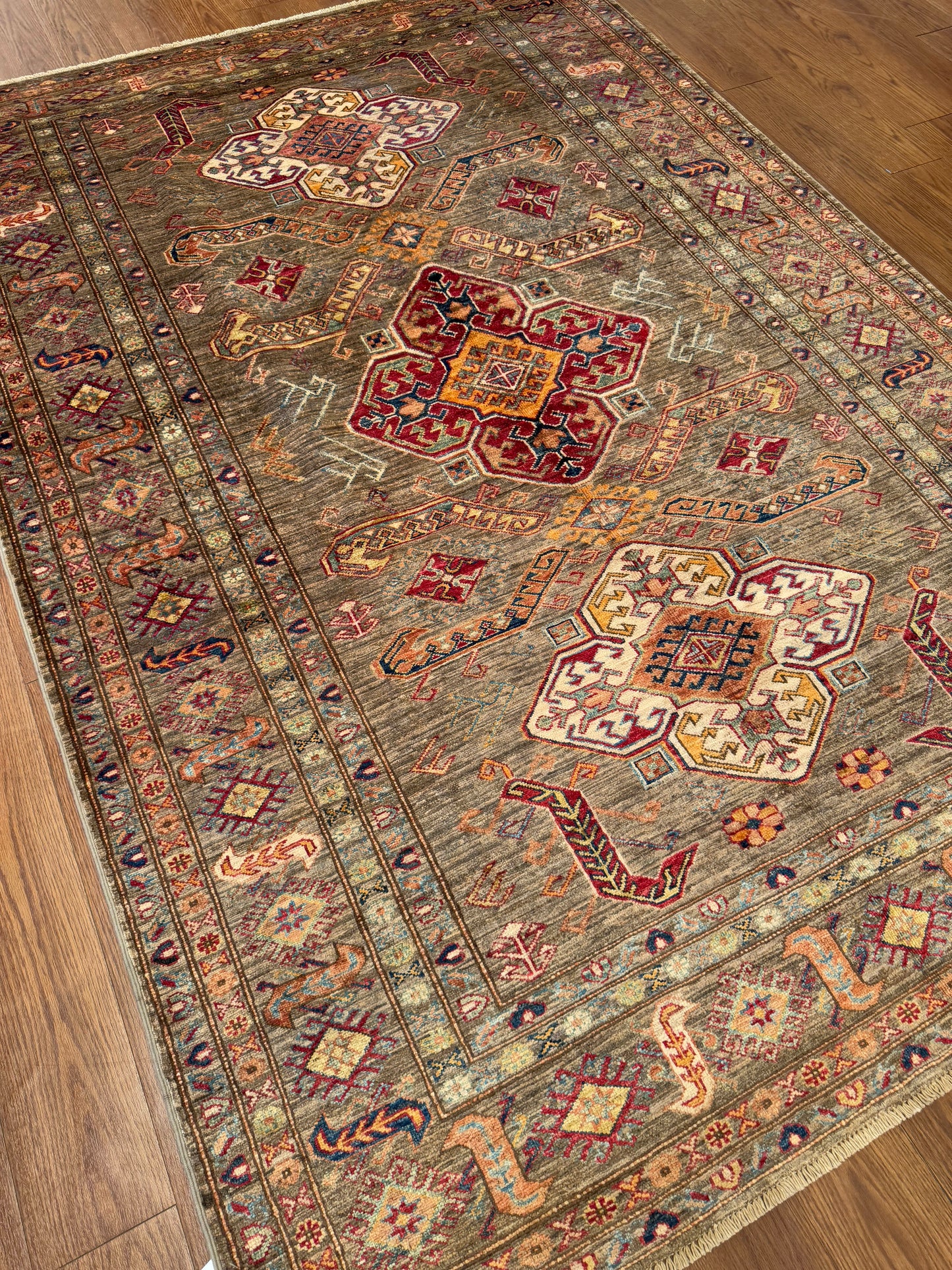 Kazak NJ2460 - 5.11 x 8.6