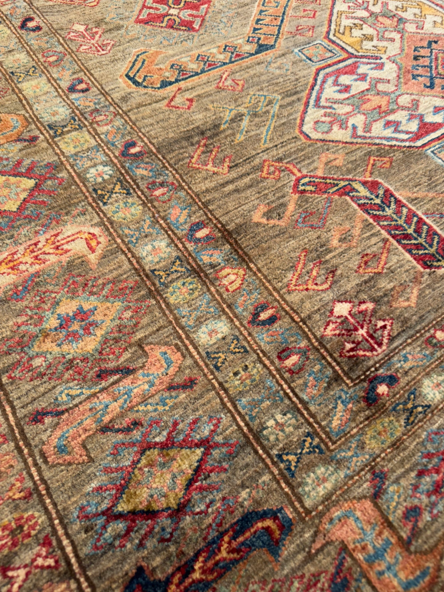 Kazak NJ2460 - 5.11 x 8.6