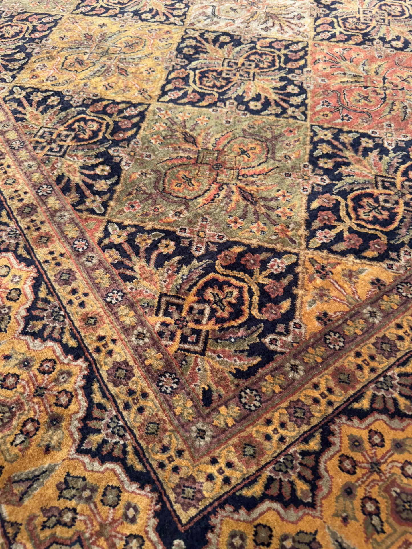 Bakhtiari NJ2478 - 5.11 x 9