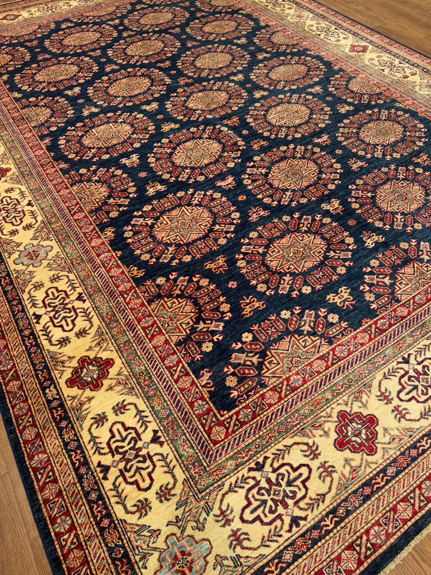 Kazak NJ2827 - 9.10 x 13.8