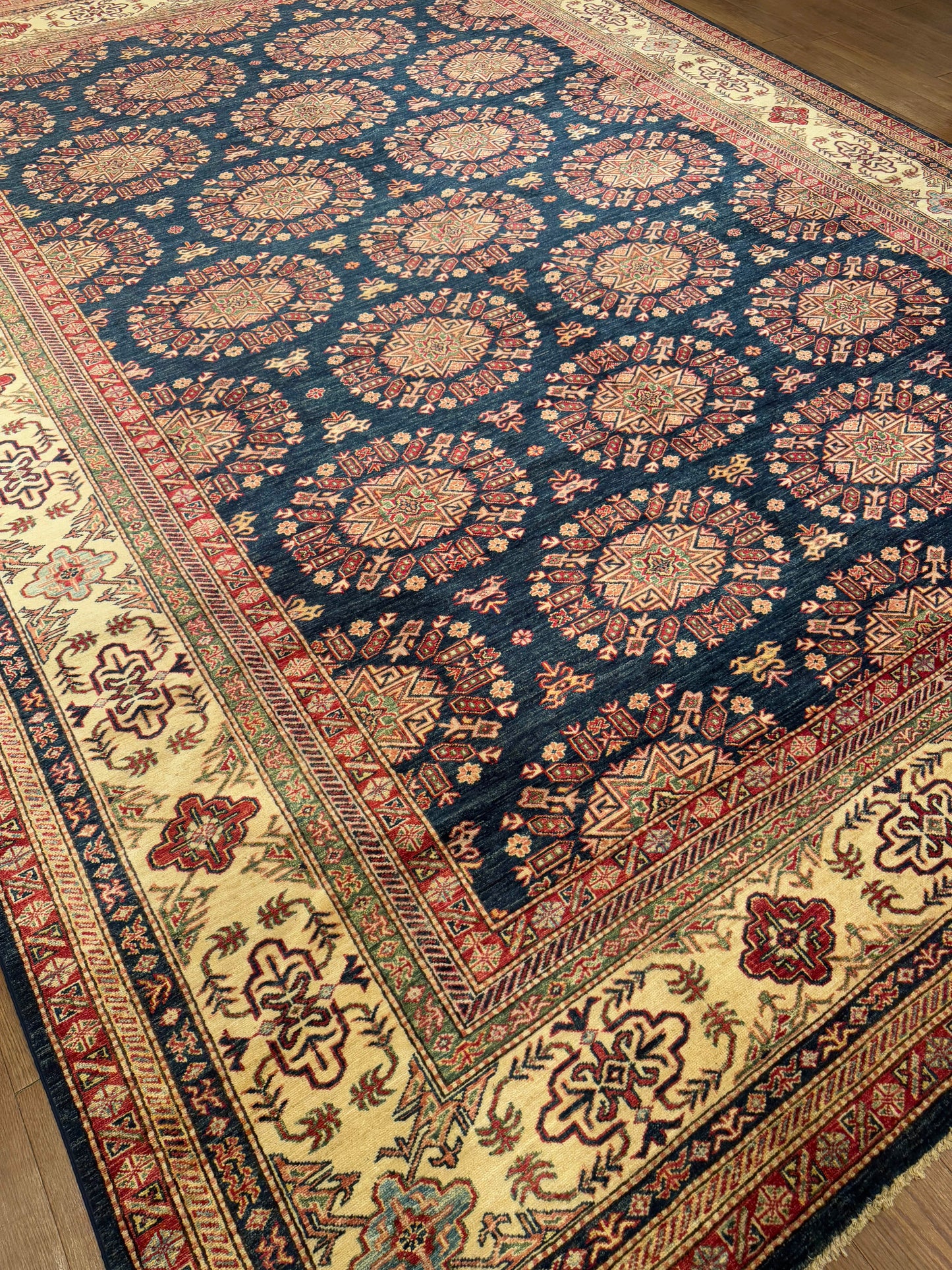 Kazak NJ2827 - 9.10 x 13.8