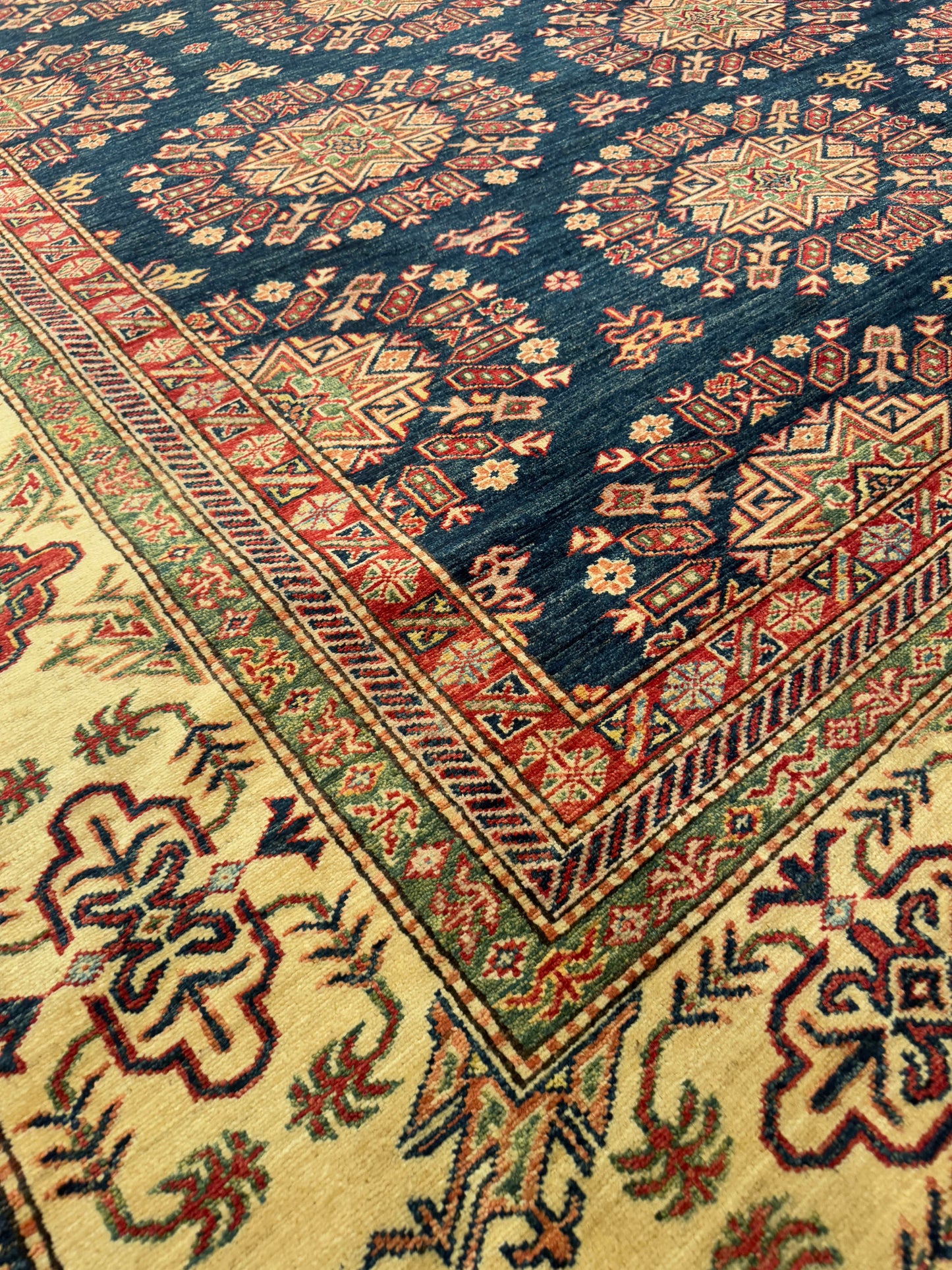 Kazak NJ2827 - 9.10 x 13.8