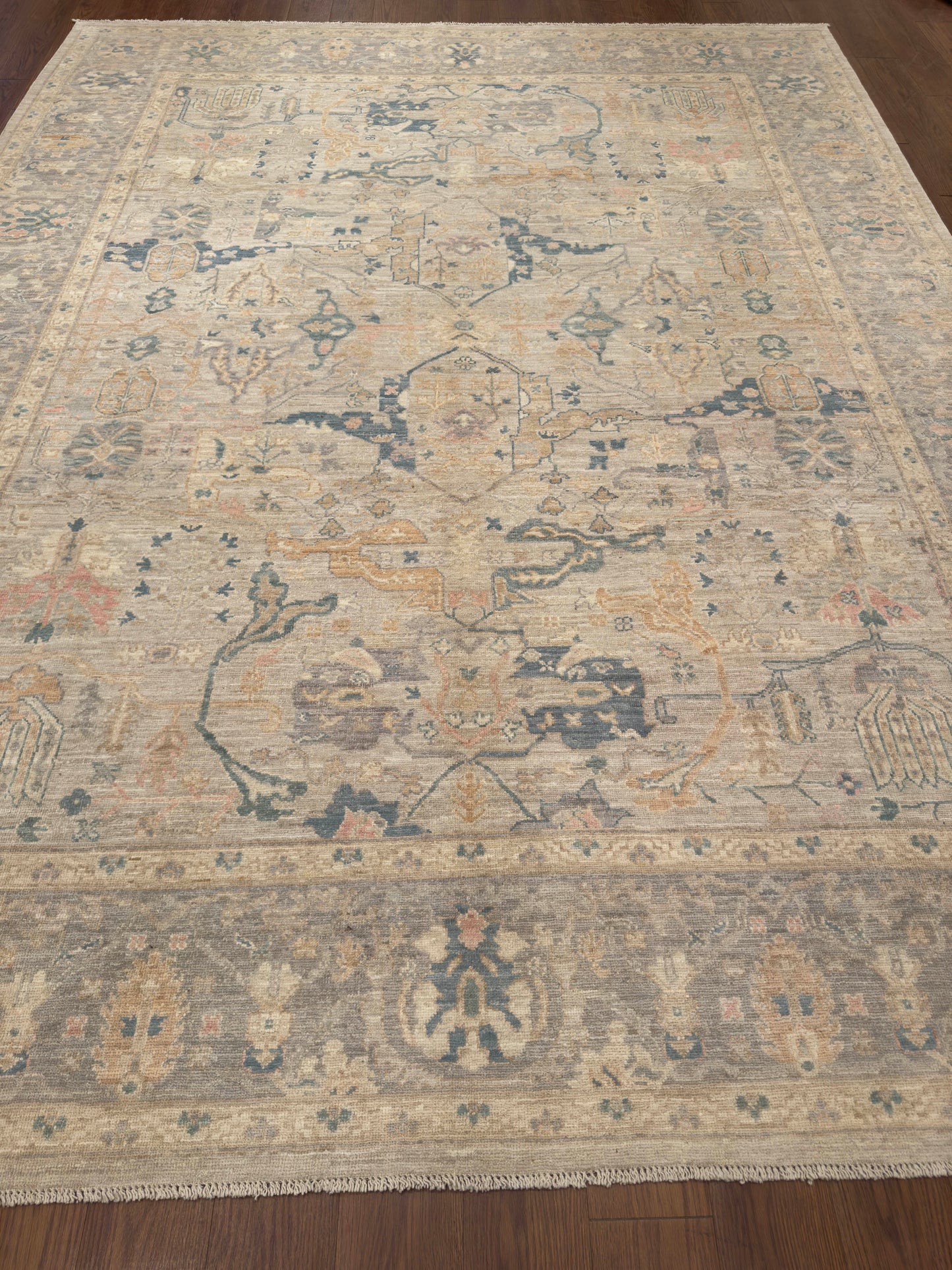 Oushak NJ3745 - 8.11 x 11.9
