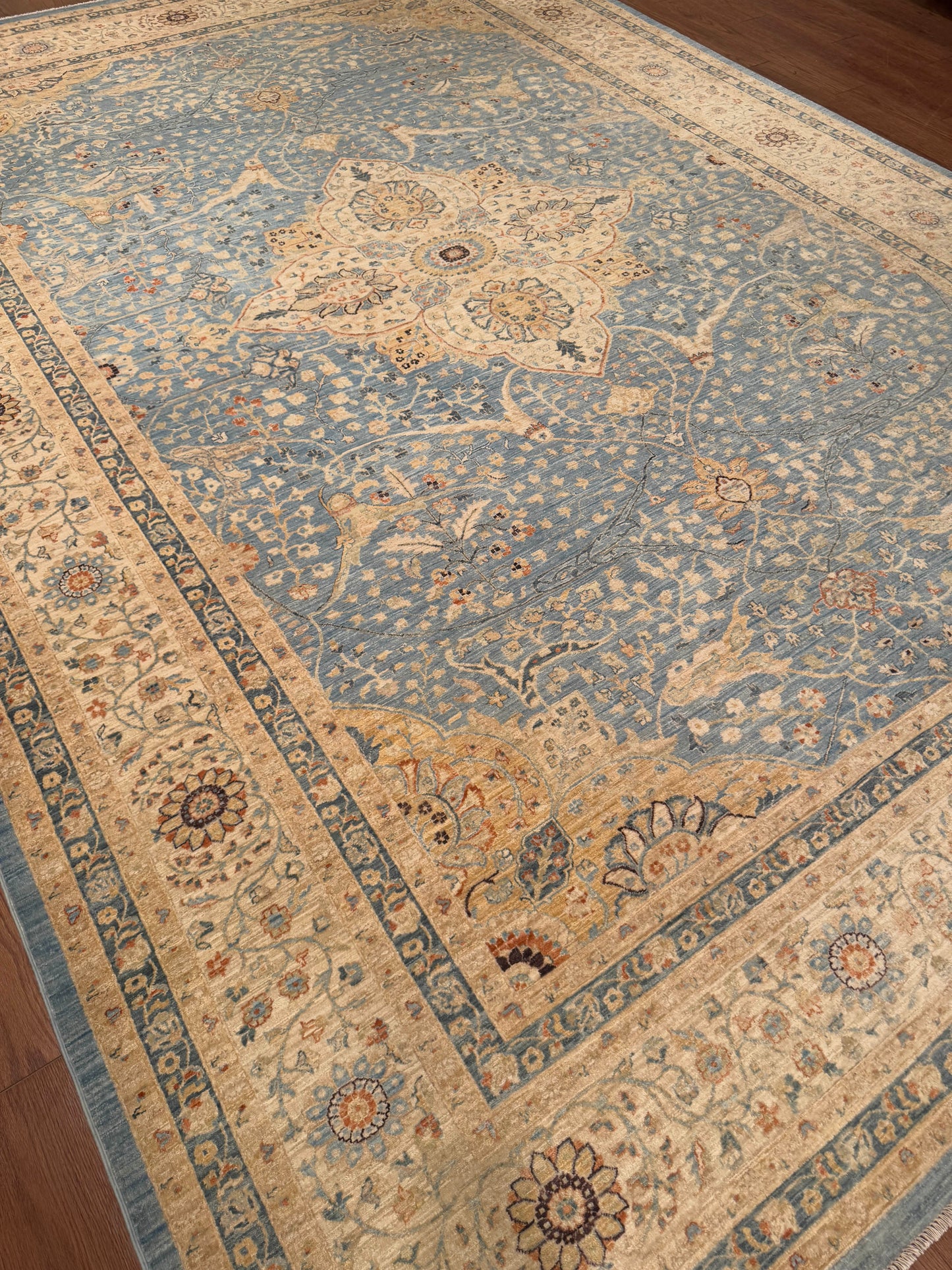 Sultanabad NJ3752 - 9.9 x 13.10