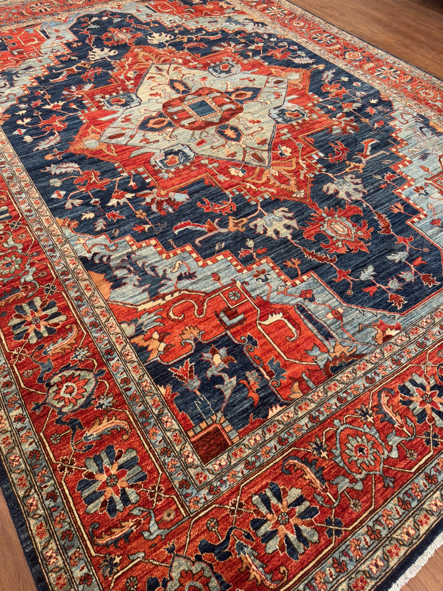 Serapi NJ3753 - 10 x 14.3