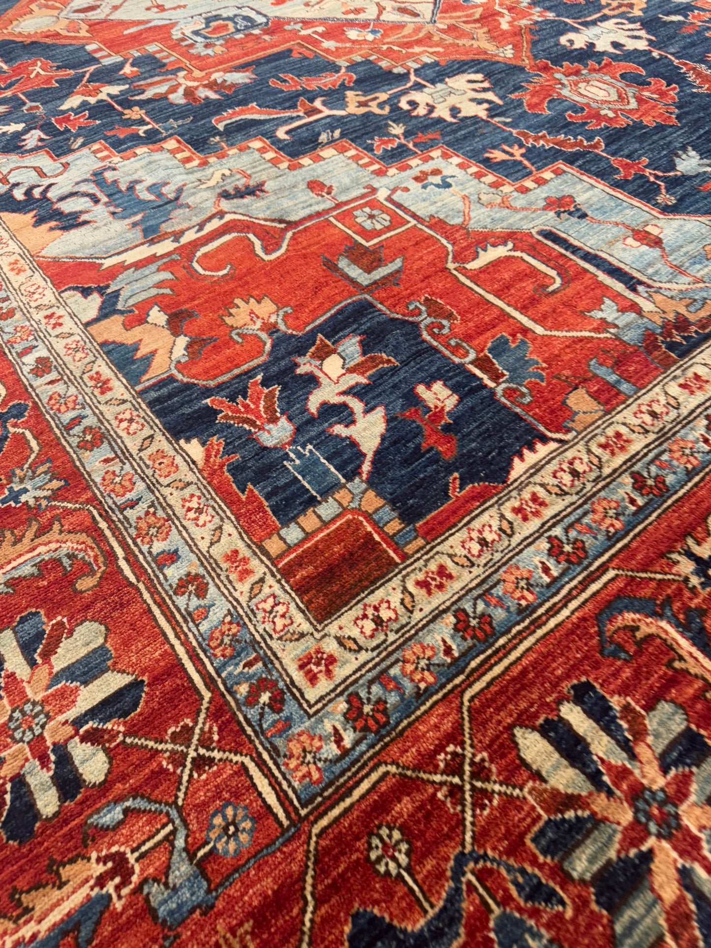 Serapi NJ3753 - 10 x 14.3