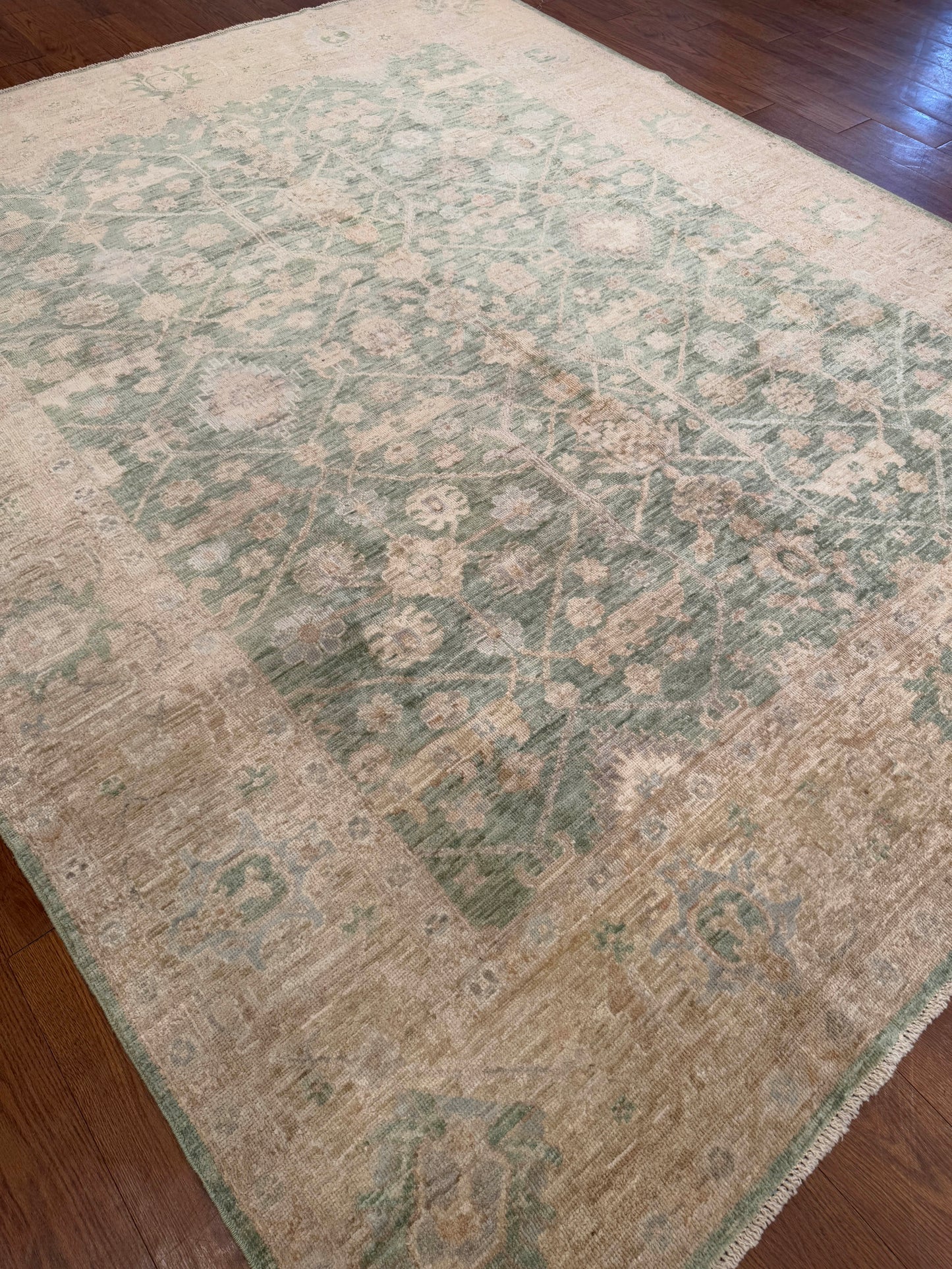 Oushak NJ3766 - 7.11 x 9.10