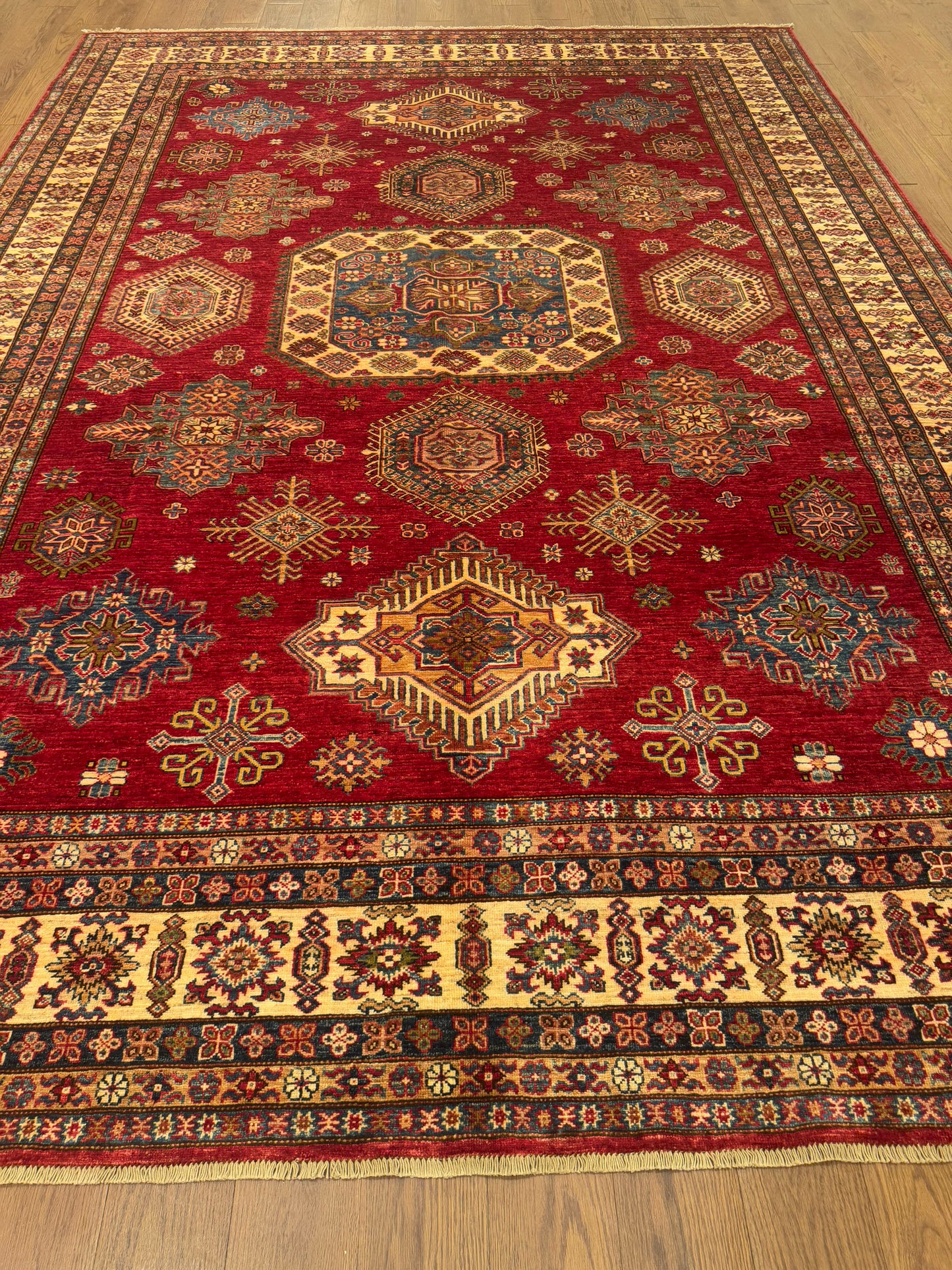 Kazak NJ3775 - 9.1 x 12.6