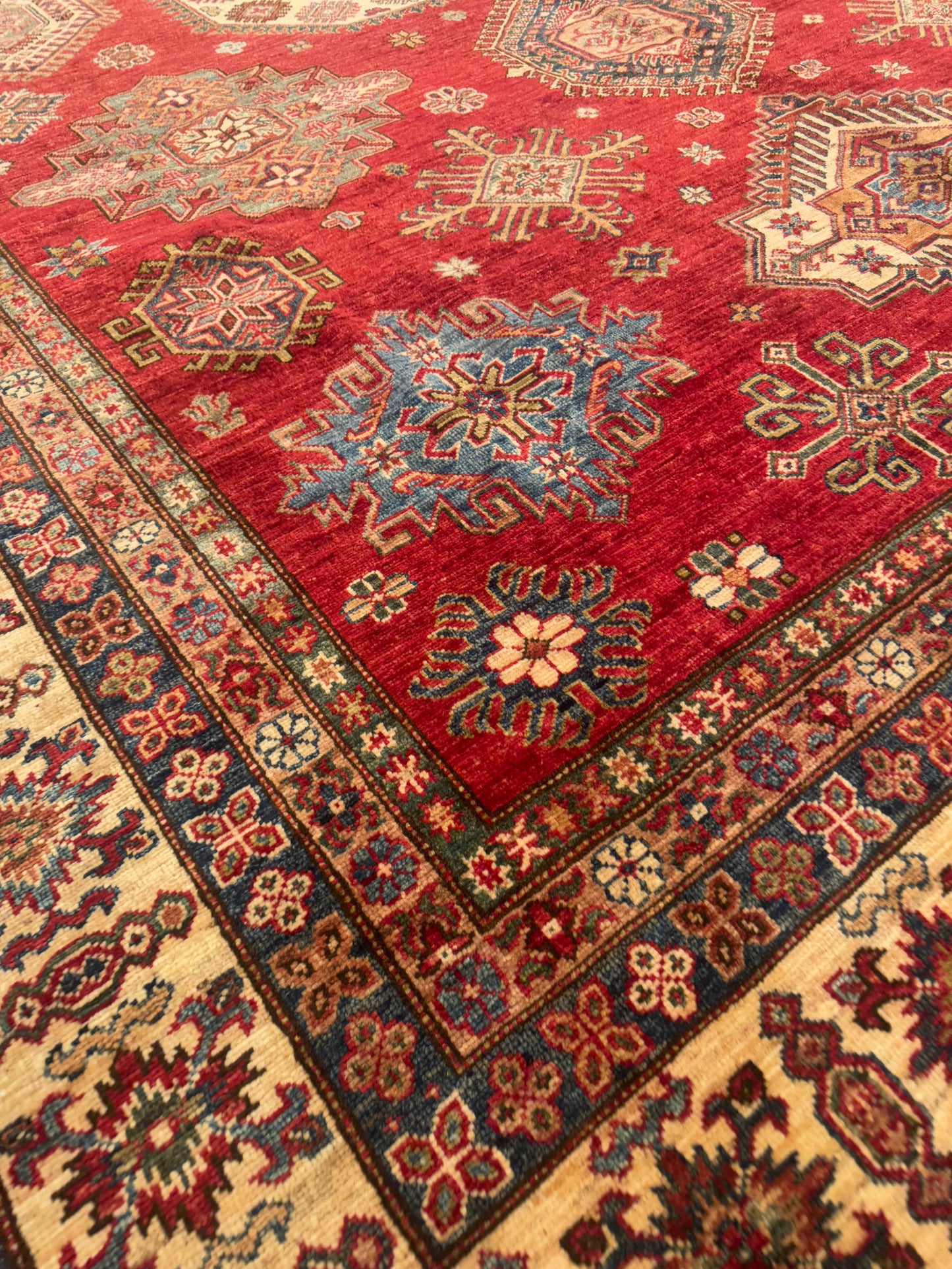 Kazak NJ3775 - 9.1 x 12.6