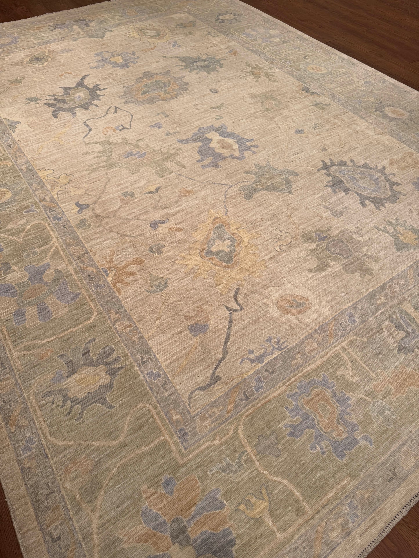 Oushak NJ3785 - 10.1 x 13.11