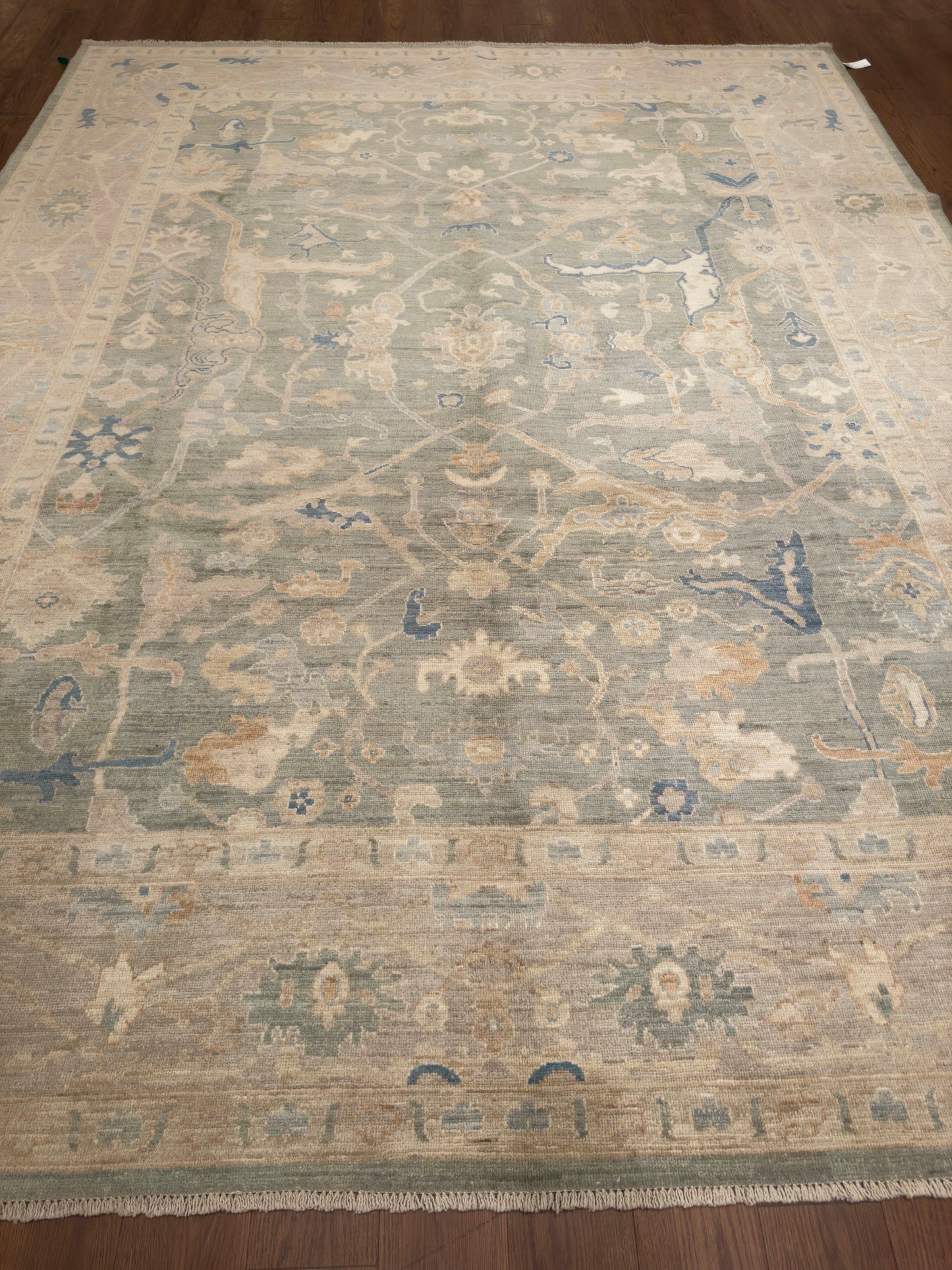 Oushak NJ3790 - 9 x 11.9