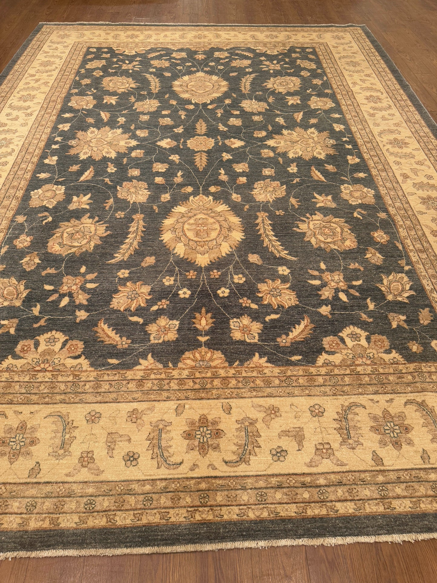 Oushak NJ3791 - 10 x 13.11