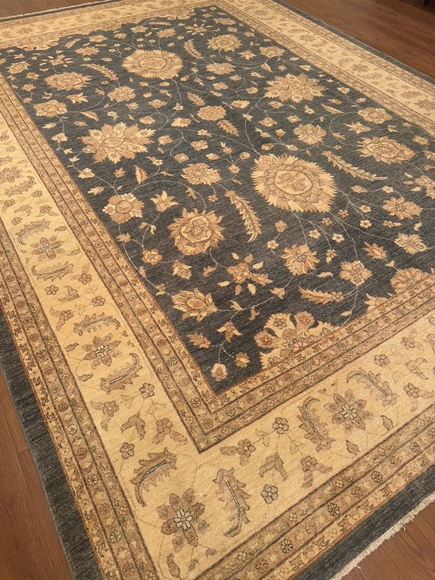 Oushak NJ3791 - 10 x 13.11