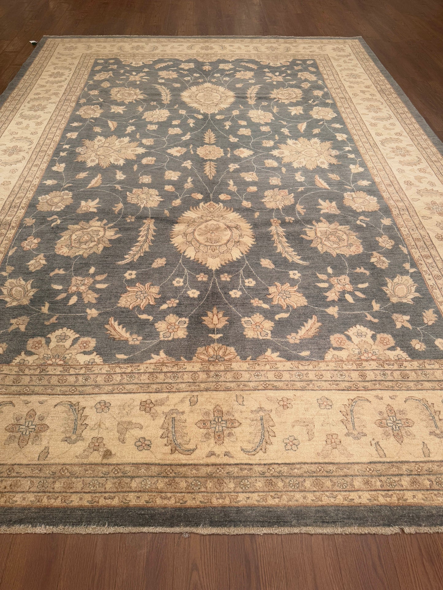 Oushak NJ3791 - 10 x 13.11