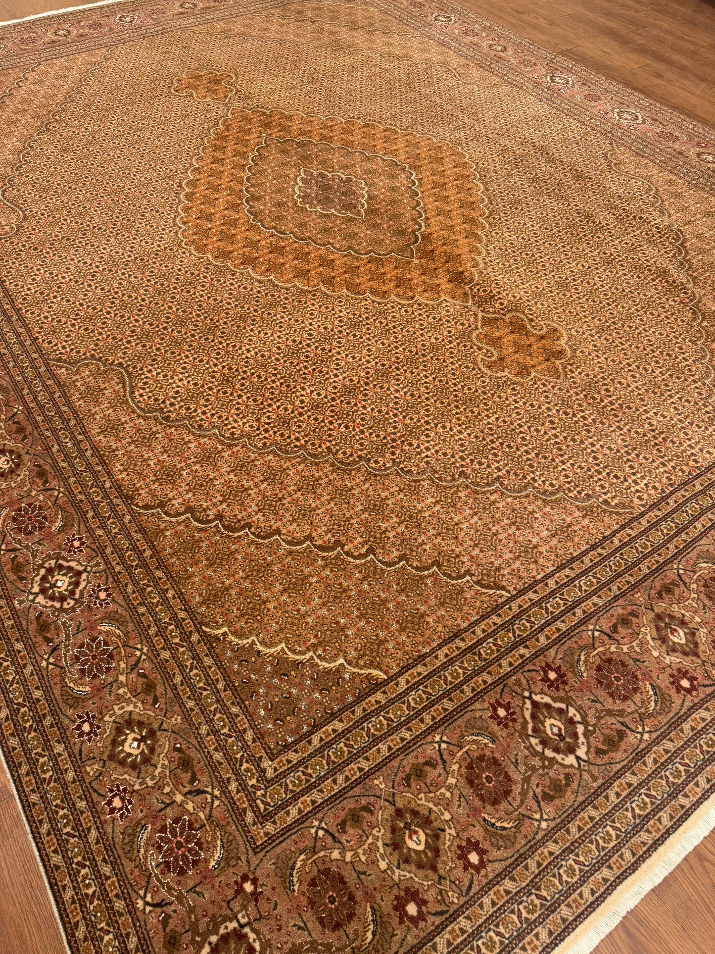 Tabriz NJ7109 - 9.8 x 13.1