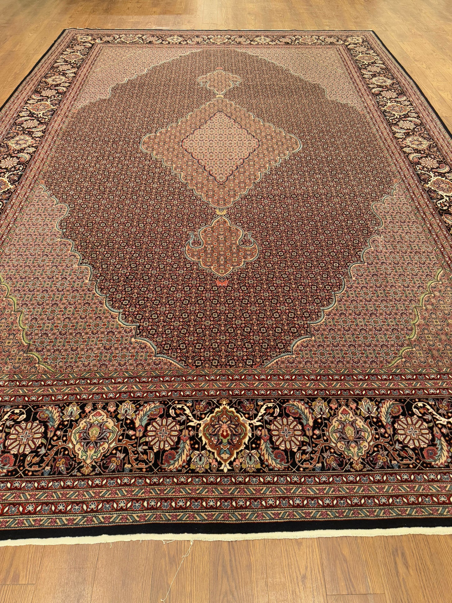 Tabriz NJ7122 - 9.10 x 14.6