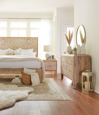 66" Carved Natural White Queen Size Bed